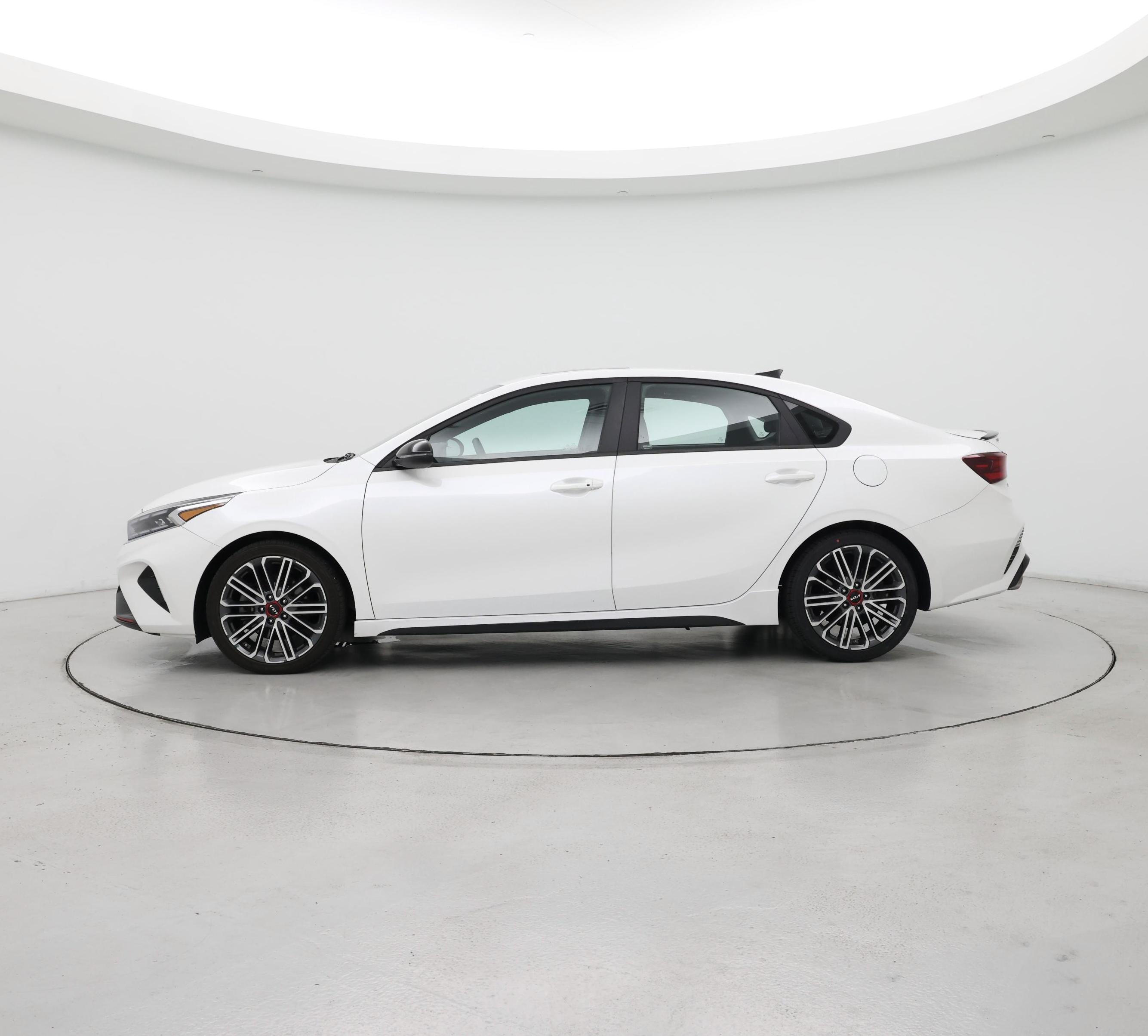 Thumbnail: 2023 Kia Forte - 3