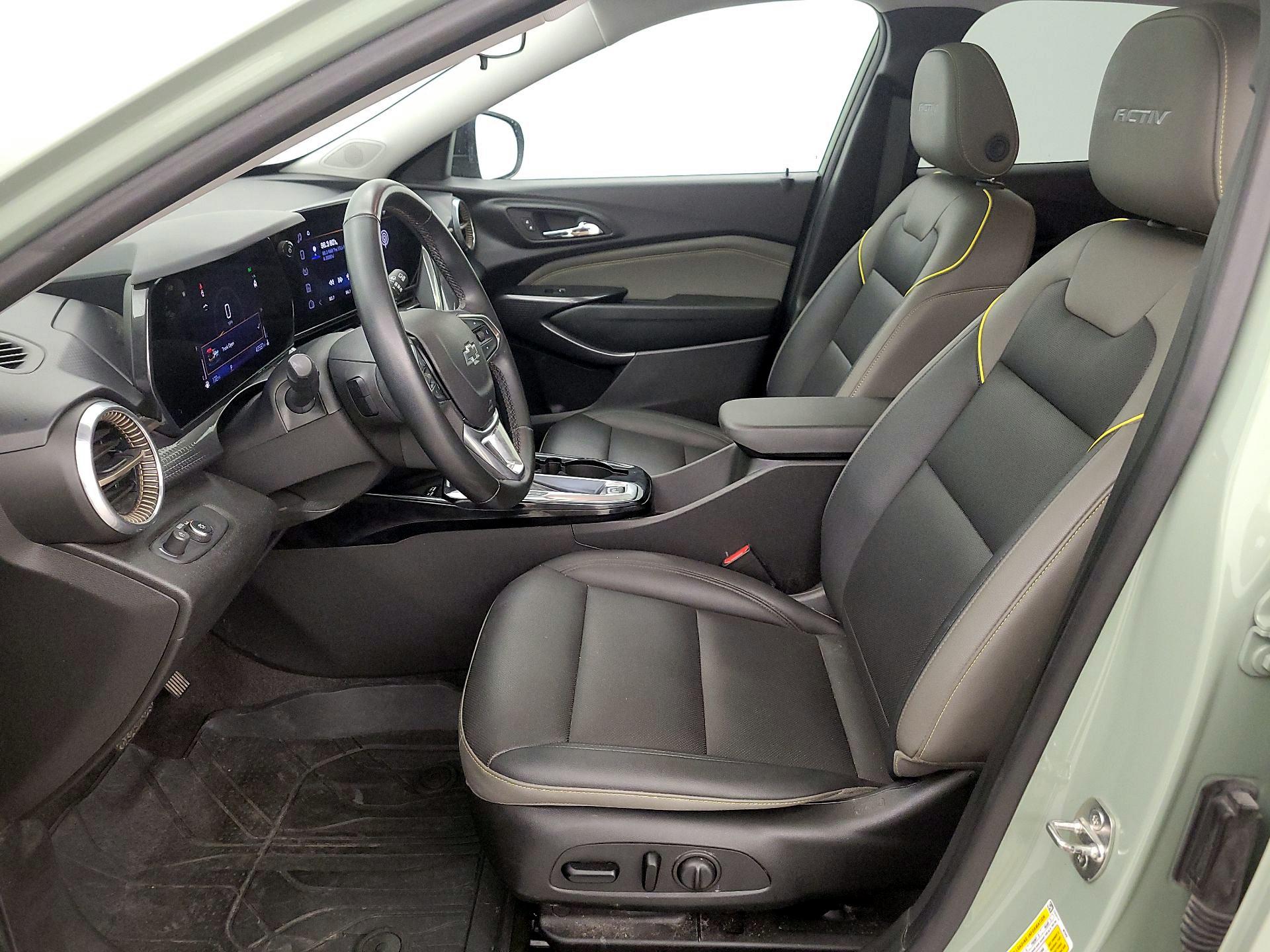 Thumbnail: 2024 Chevrolet Trax - 11