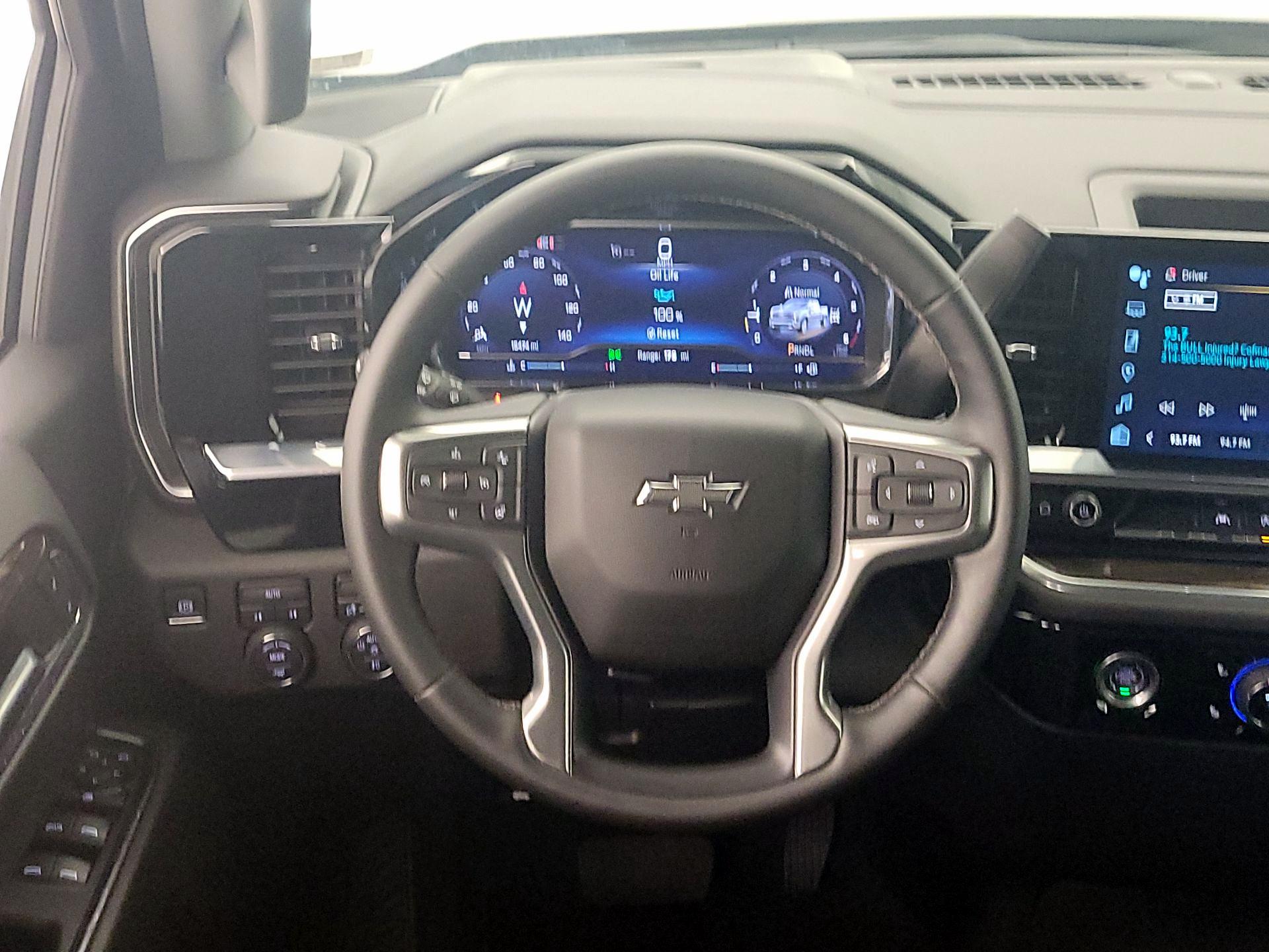 Thumbnail: 2024 Chevrolet Silverado 1500 - 10