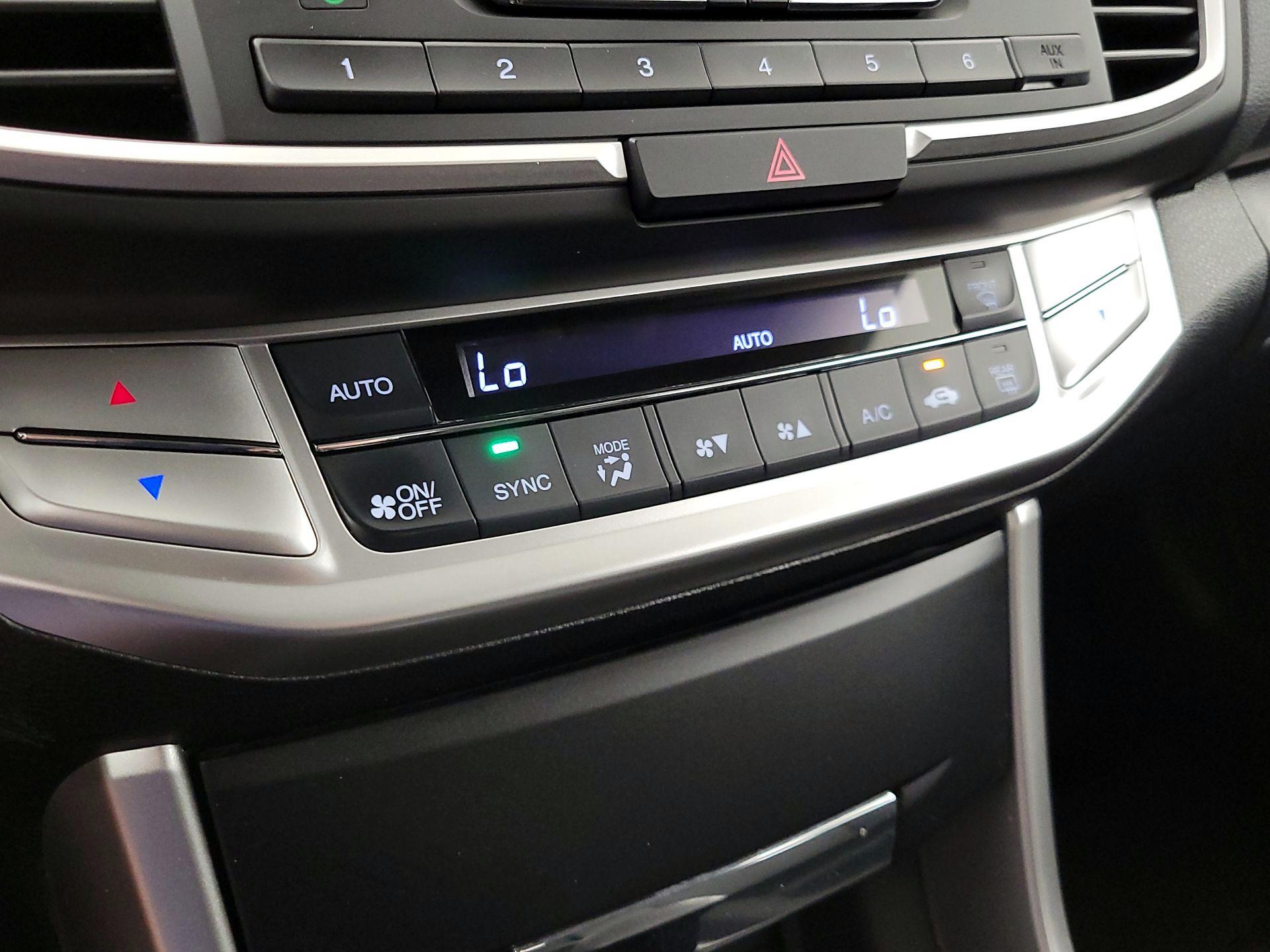 Thumbnail: 2015 Honda Accord - 16