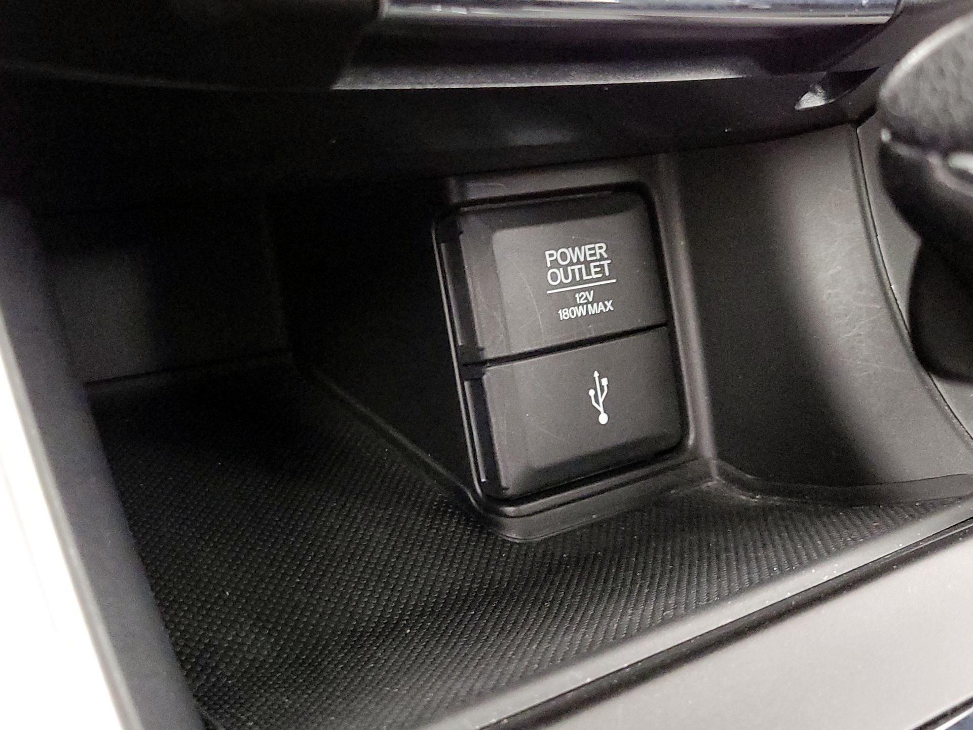 Thumbnail: 2015 Honda Accord - 18