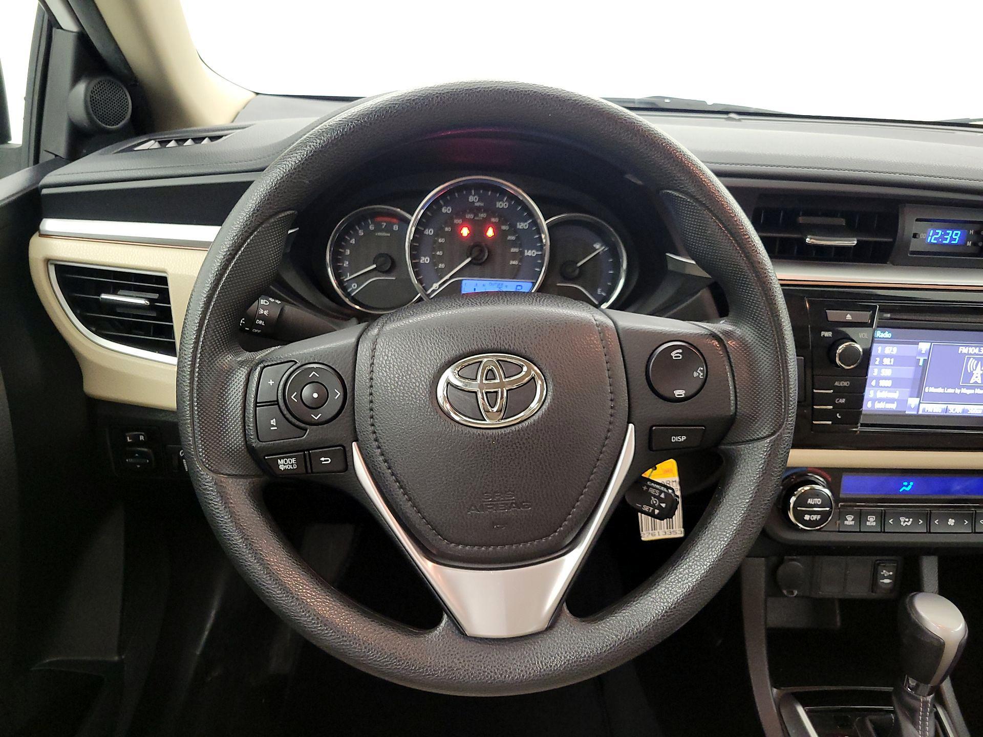 Thumbnail: 2014 Toyota Corolla - 10