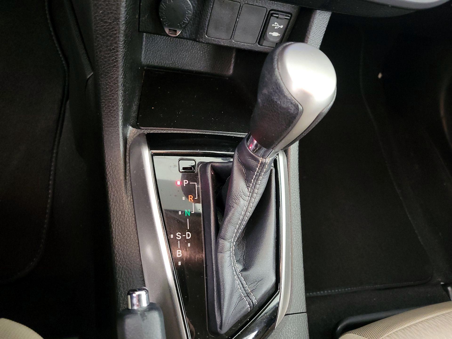 Thumbnail: 2014 Toyota Corolla - 17