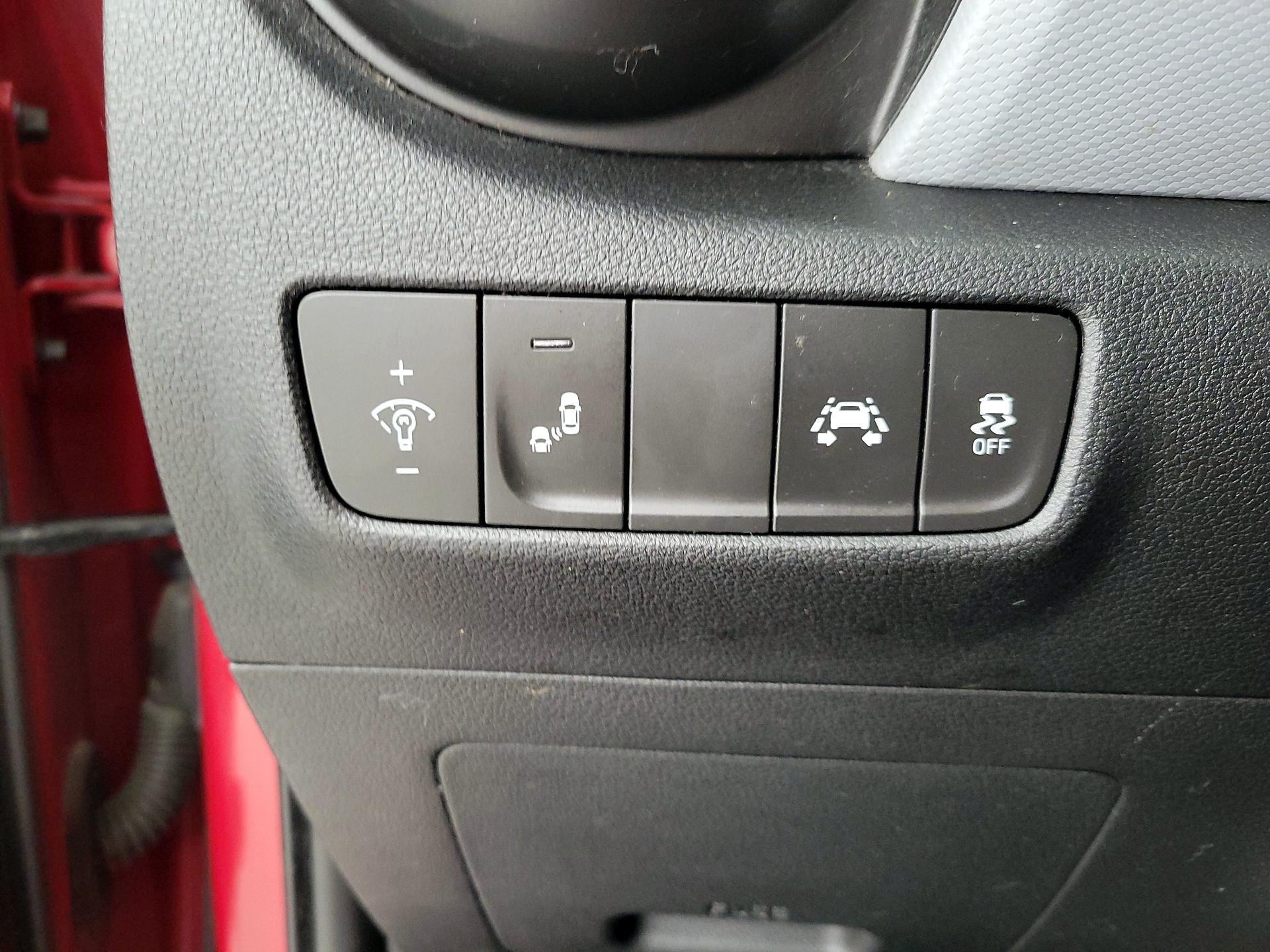 Thumbnail: 2019 Hyundai Kona - 13