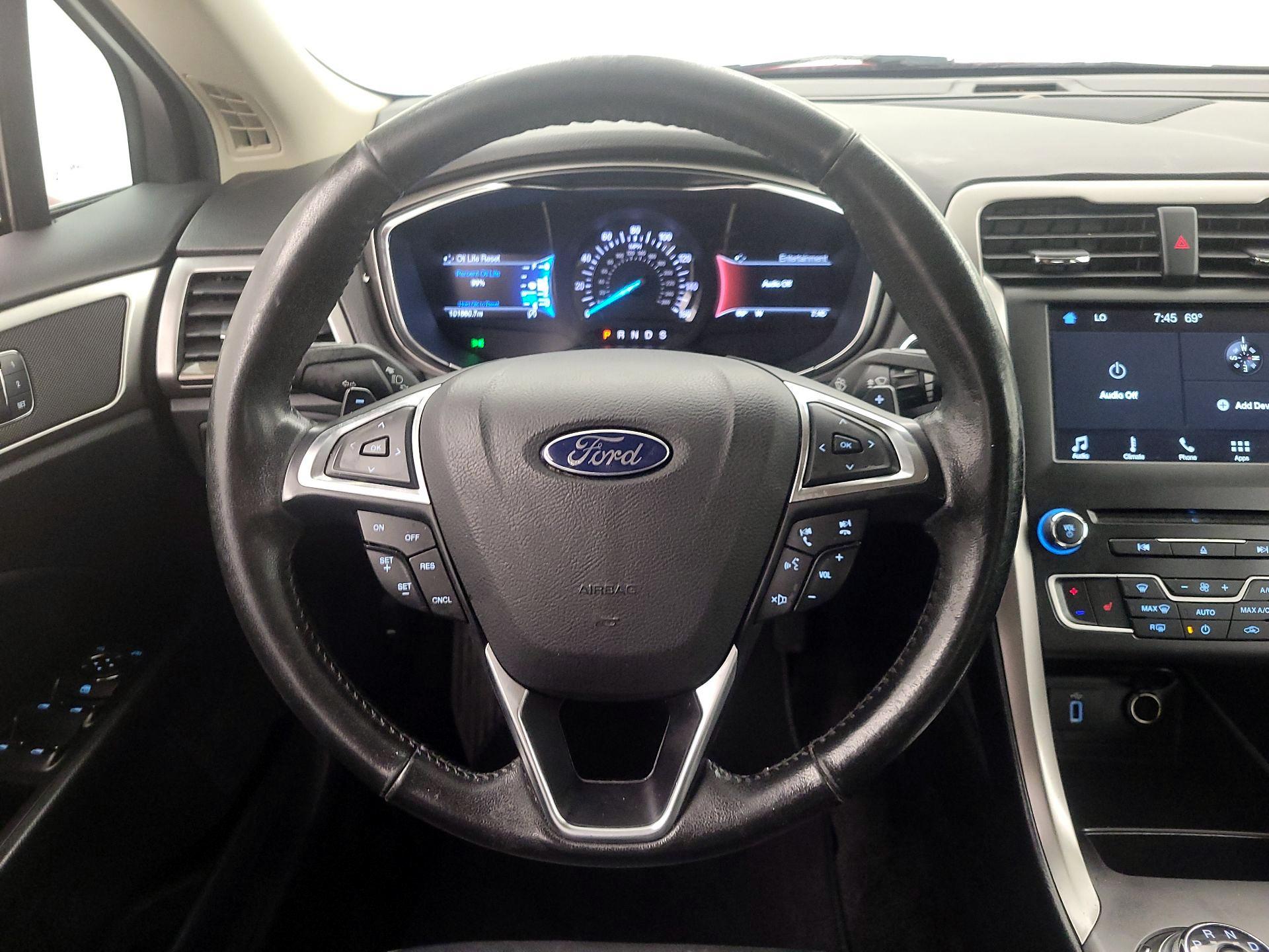 Thumbnail: 2017 Ford Fusion - 10