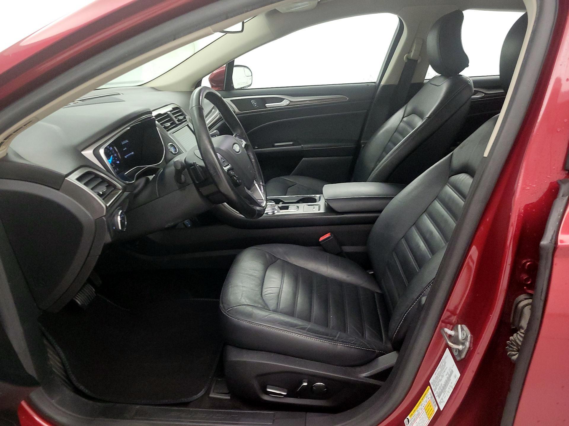 Thumbnail: 2017 Ford Fusion - 11