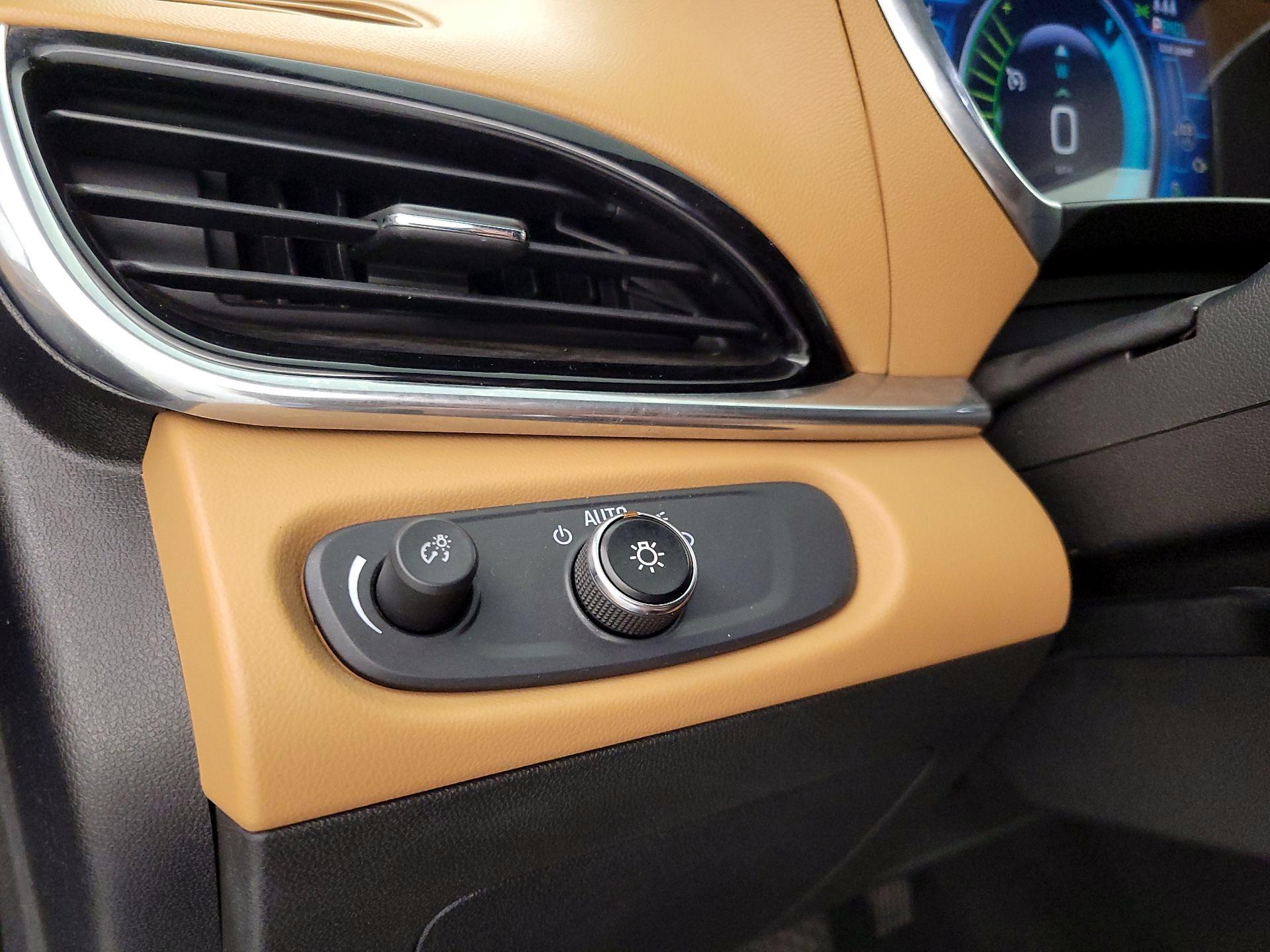 Thumbnail: 2016 Chevrolet Volt - 13