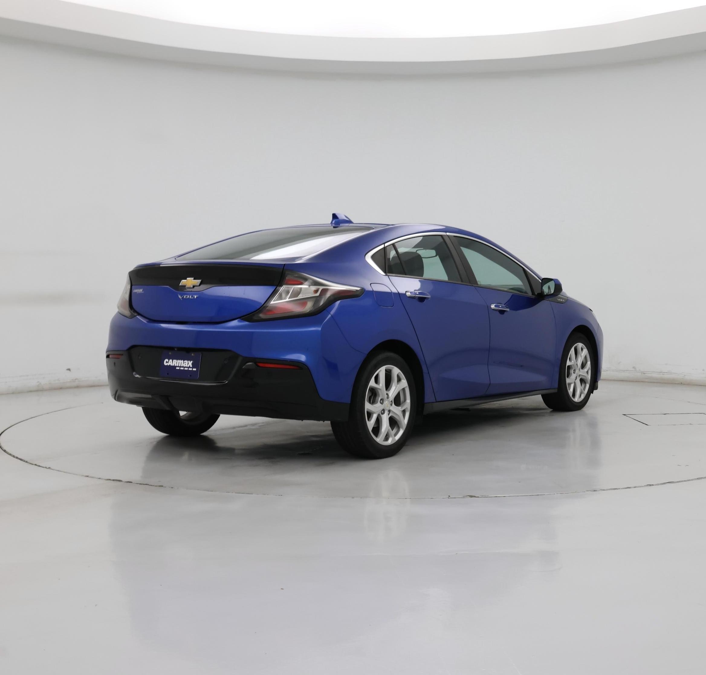 Thumbnail: 2016 Chevrolet Volt - 8