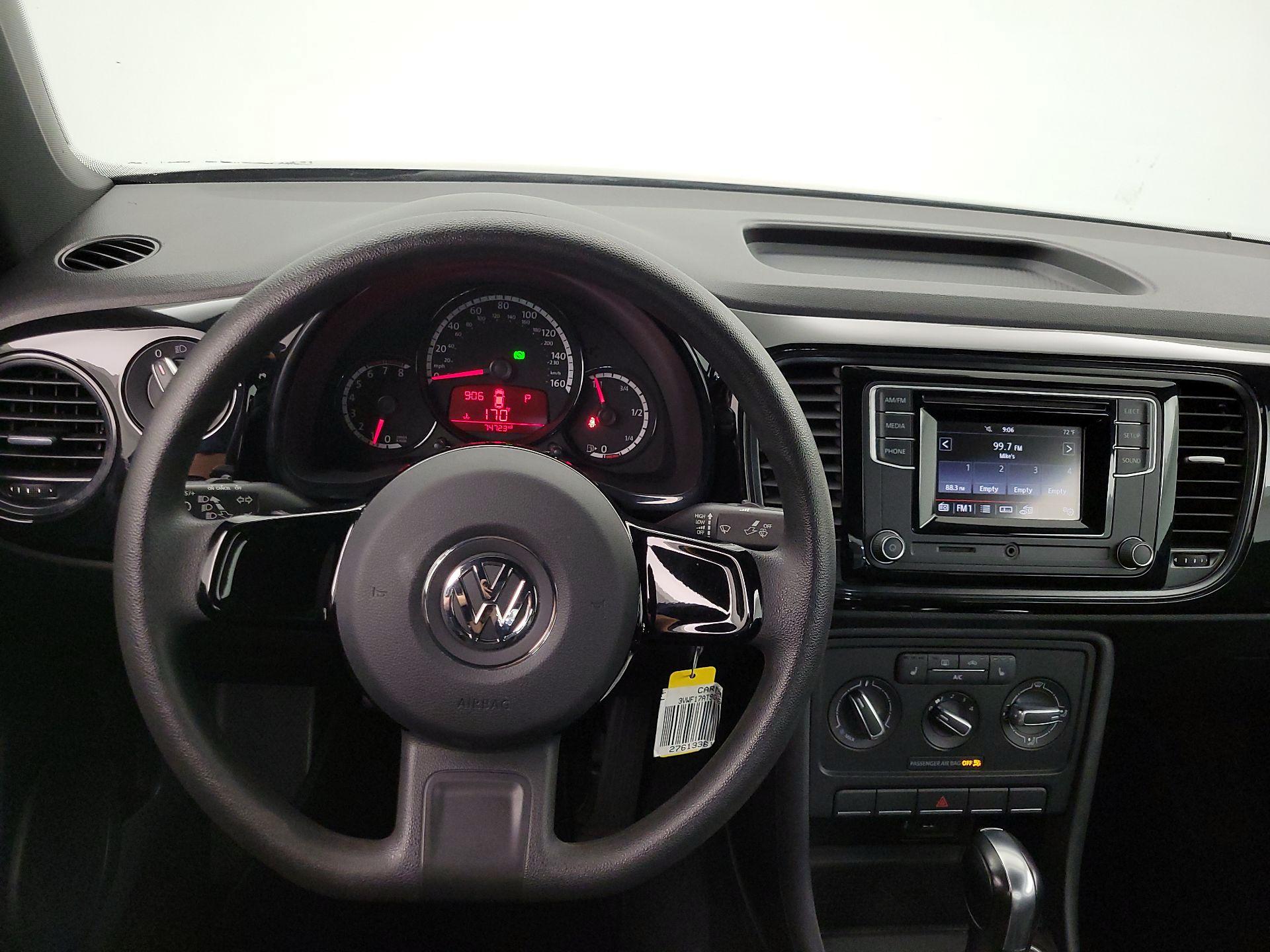 Thumbnail: 2016 Volkswagen Beetle - 10