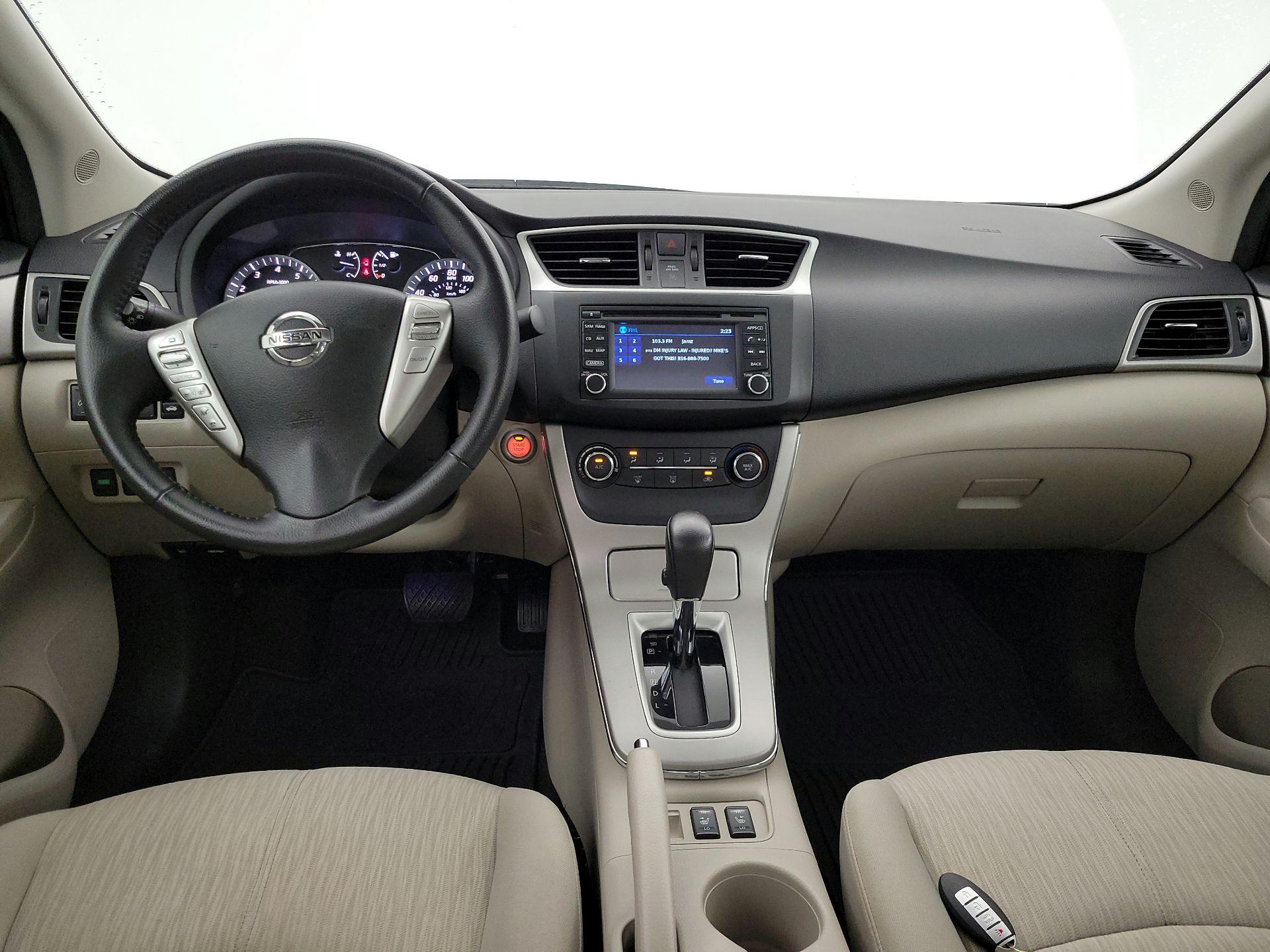 Thumbnail: 2015 Nissan Sentra - 9