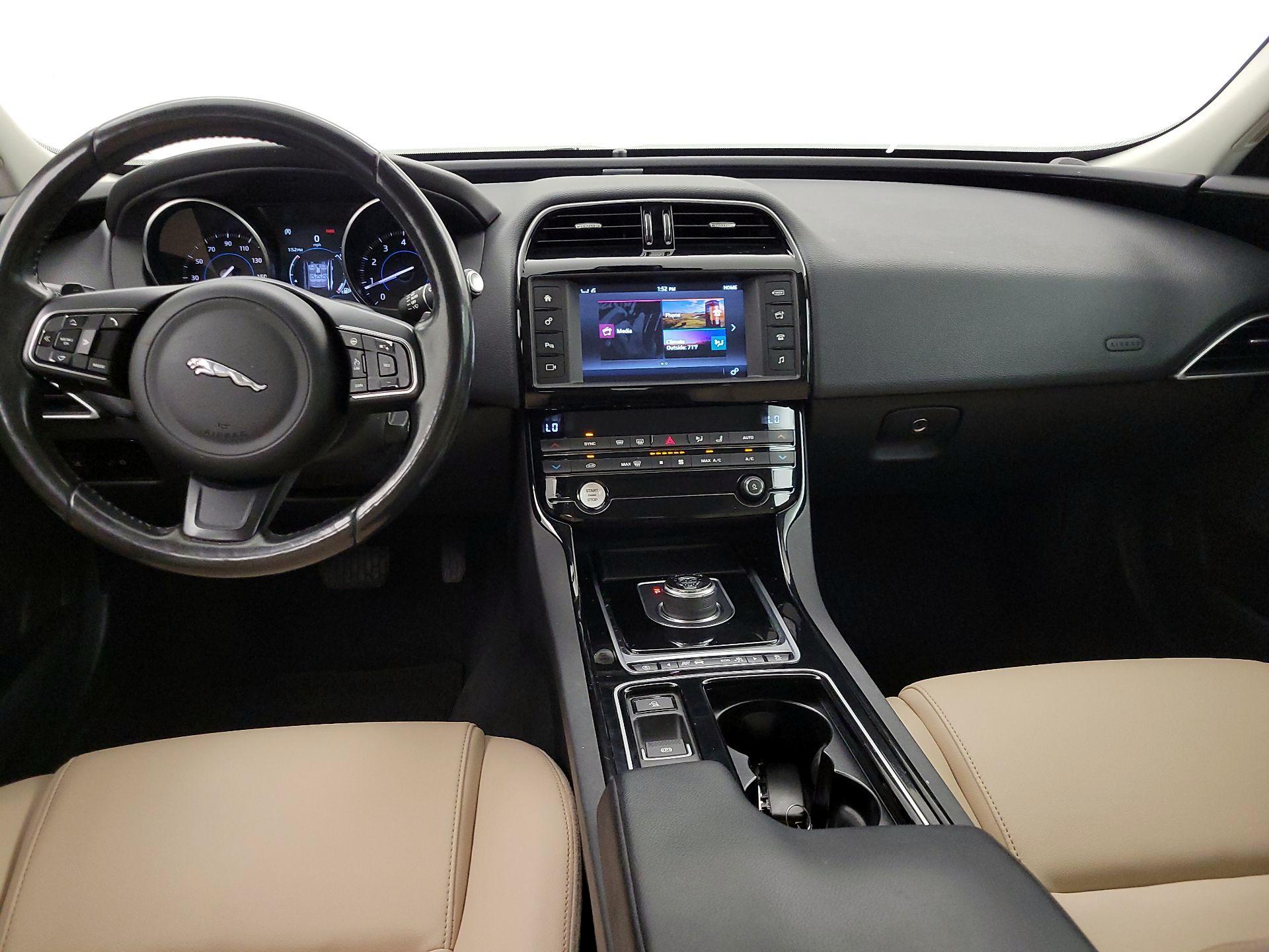 Thumbnail: 2018 Jaguar XE - 9
