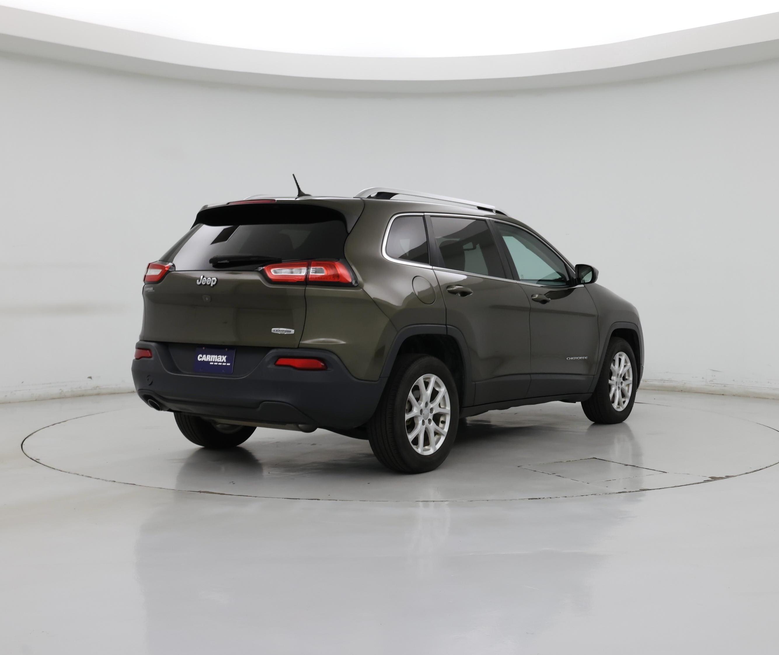 Thumbnail: 2015 Jeep Cherokee - 8