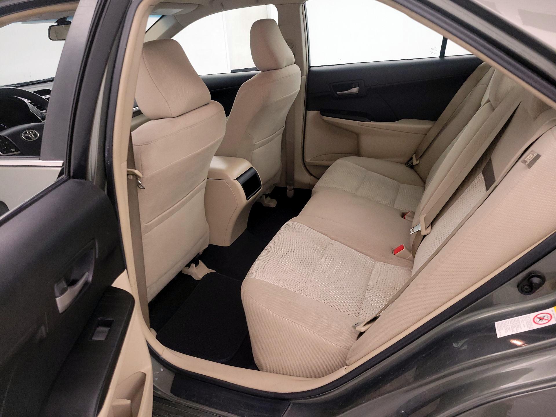 Thumbnail: 2014 Toyota Camry - 19