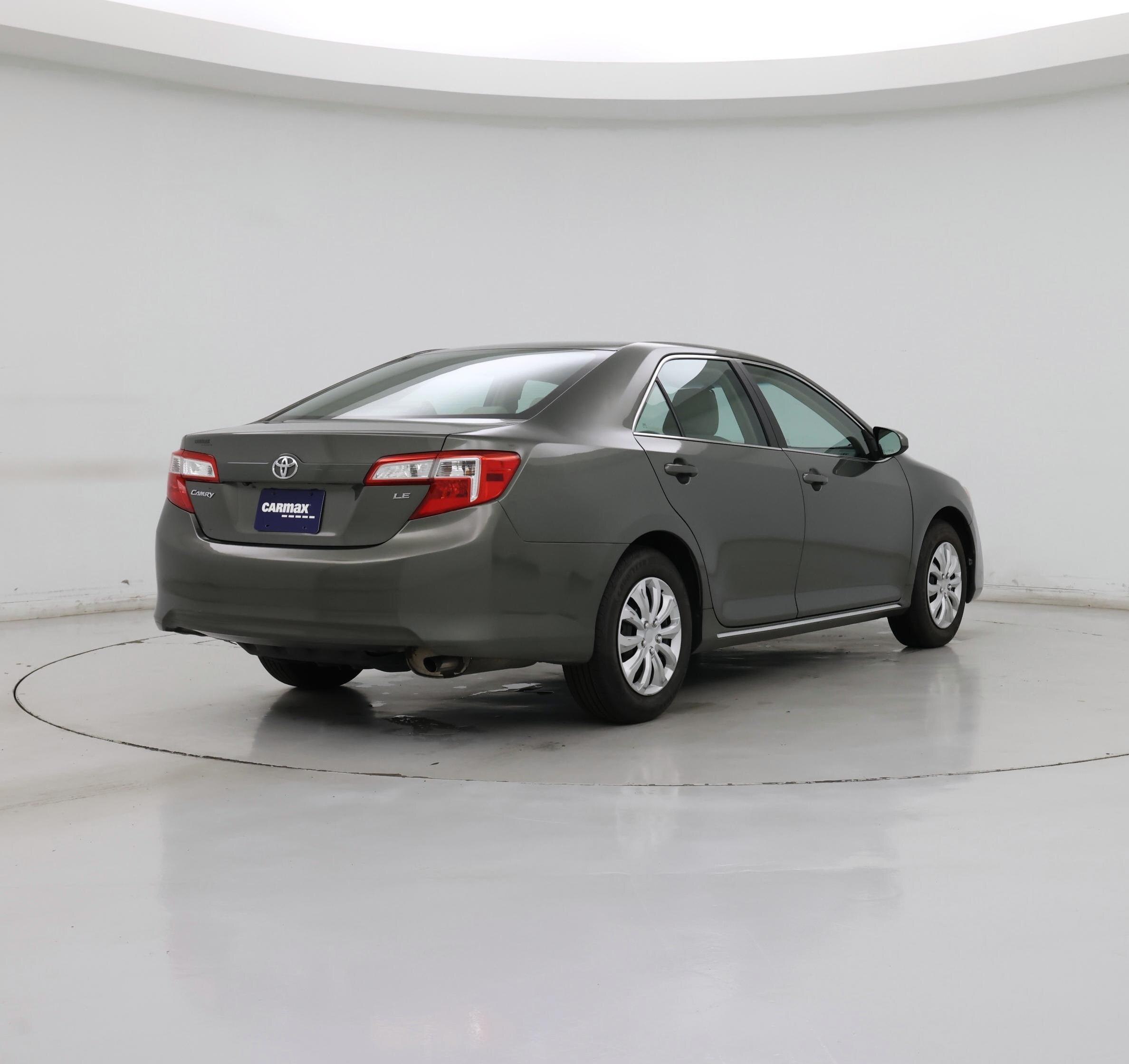 Thumbnail: 2014 Toyota Camry - 8