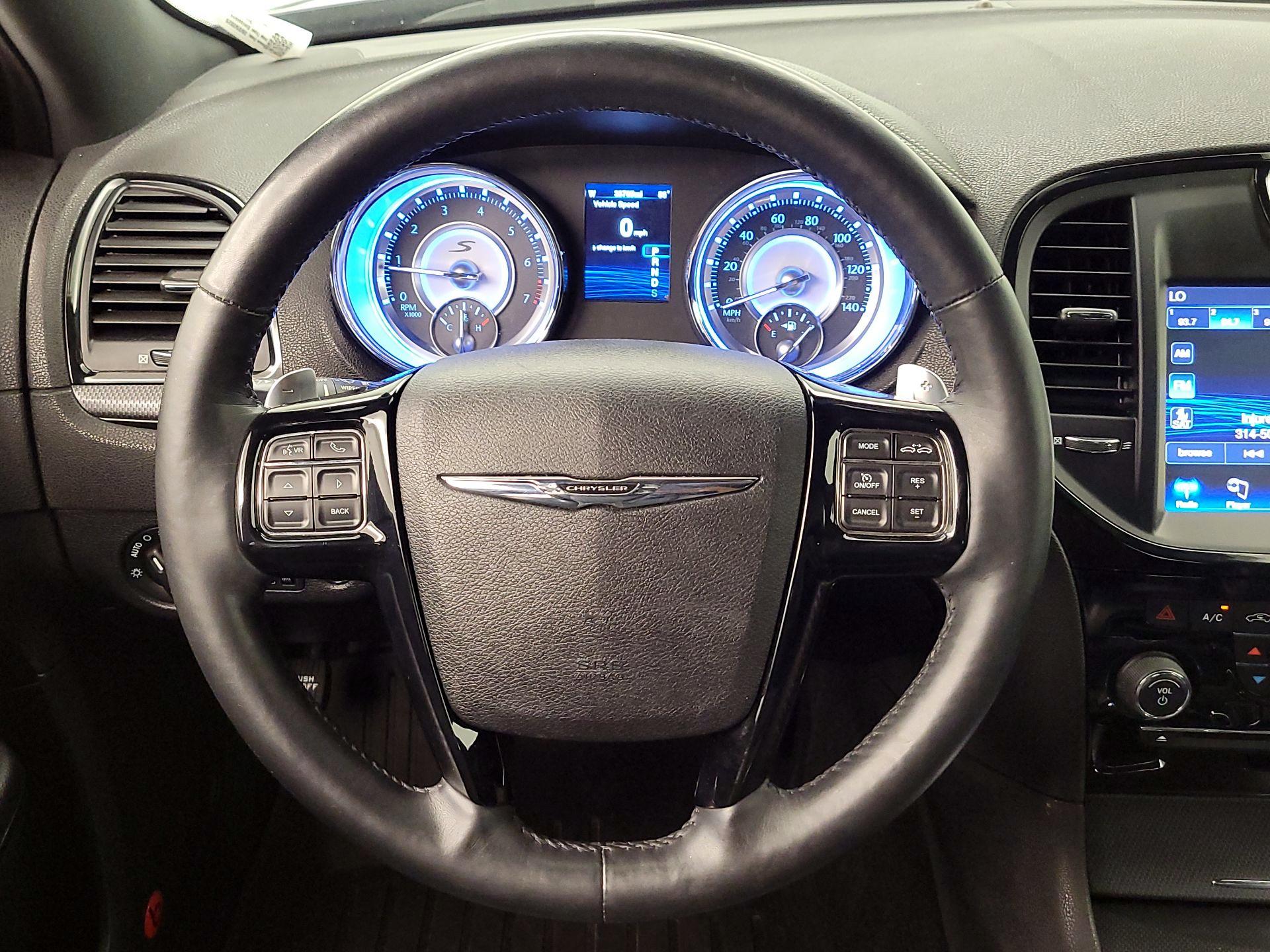 Thumbnail: 2014 Chrysler 300 - 10