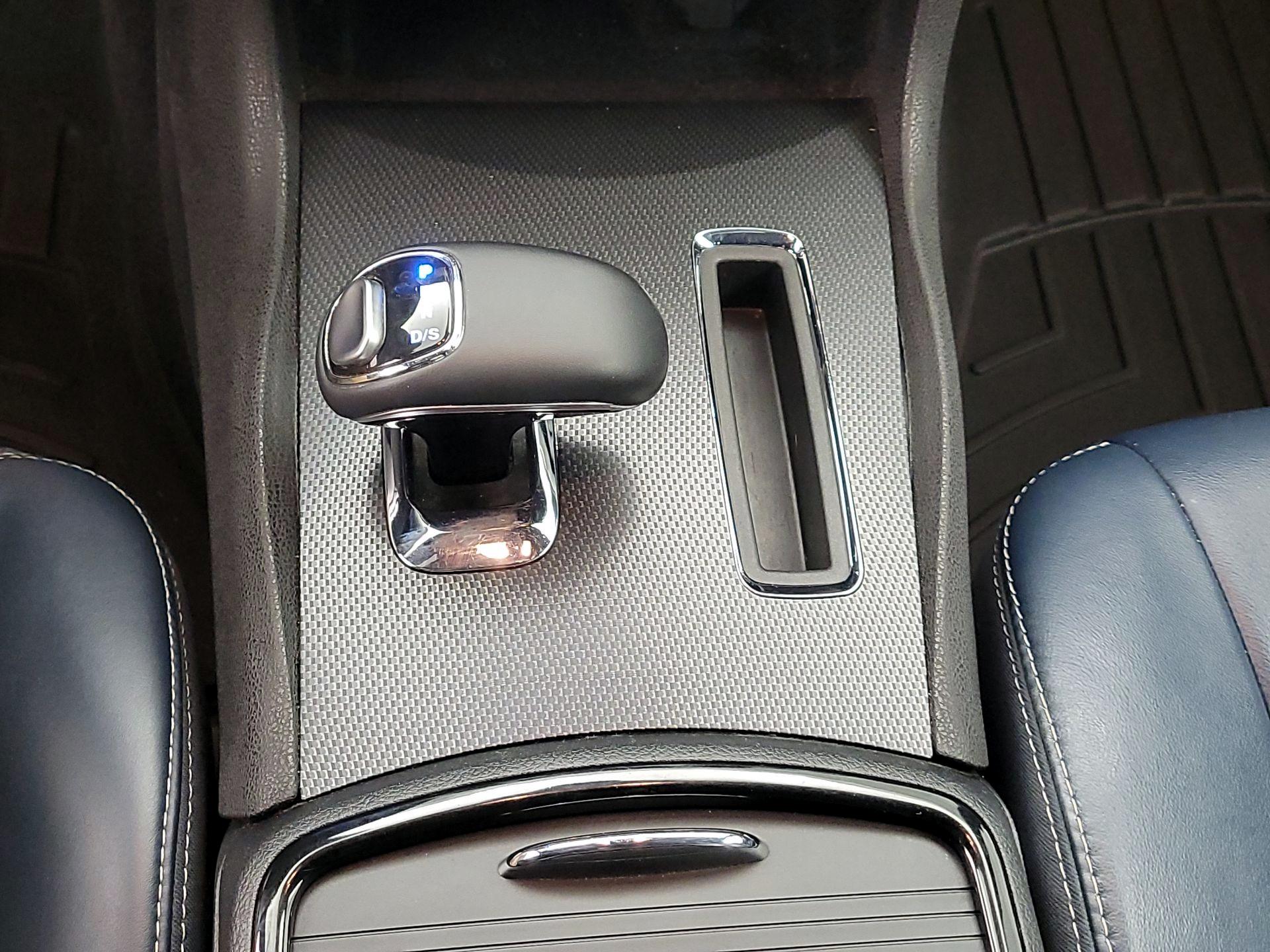 Thumbnail: 2014 Chrysler 300 - 17