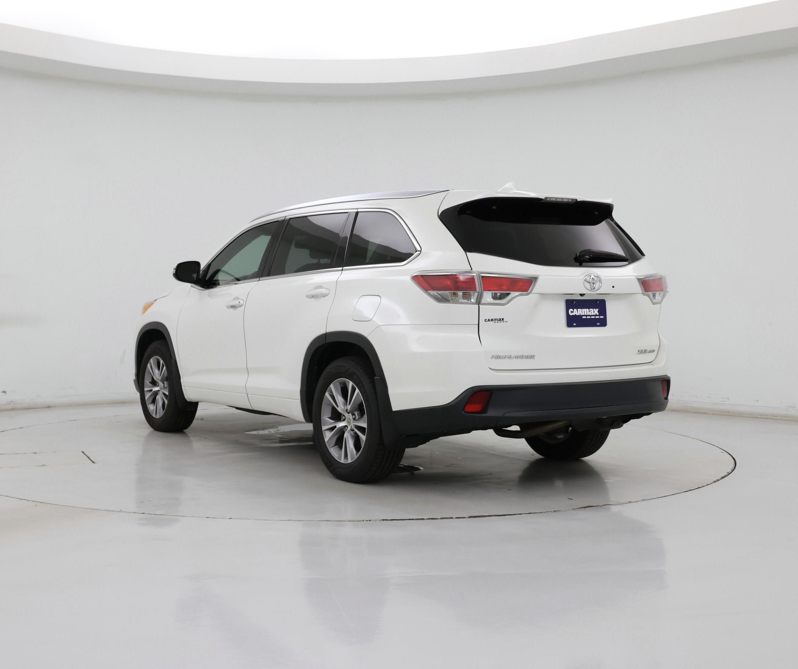 Thumbnail: 2014 Toyota Highlander - 2