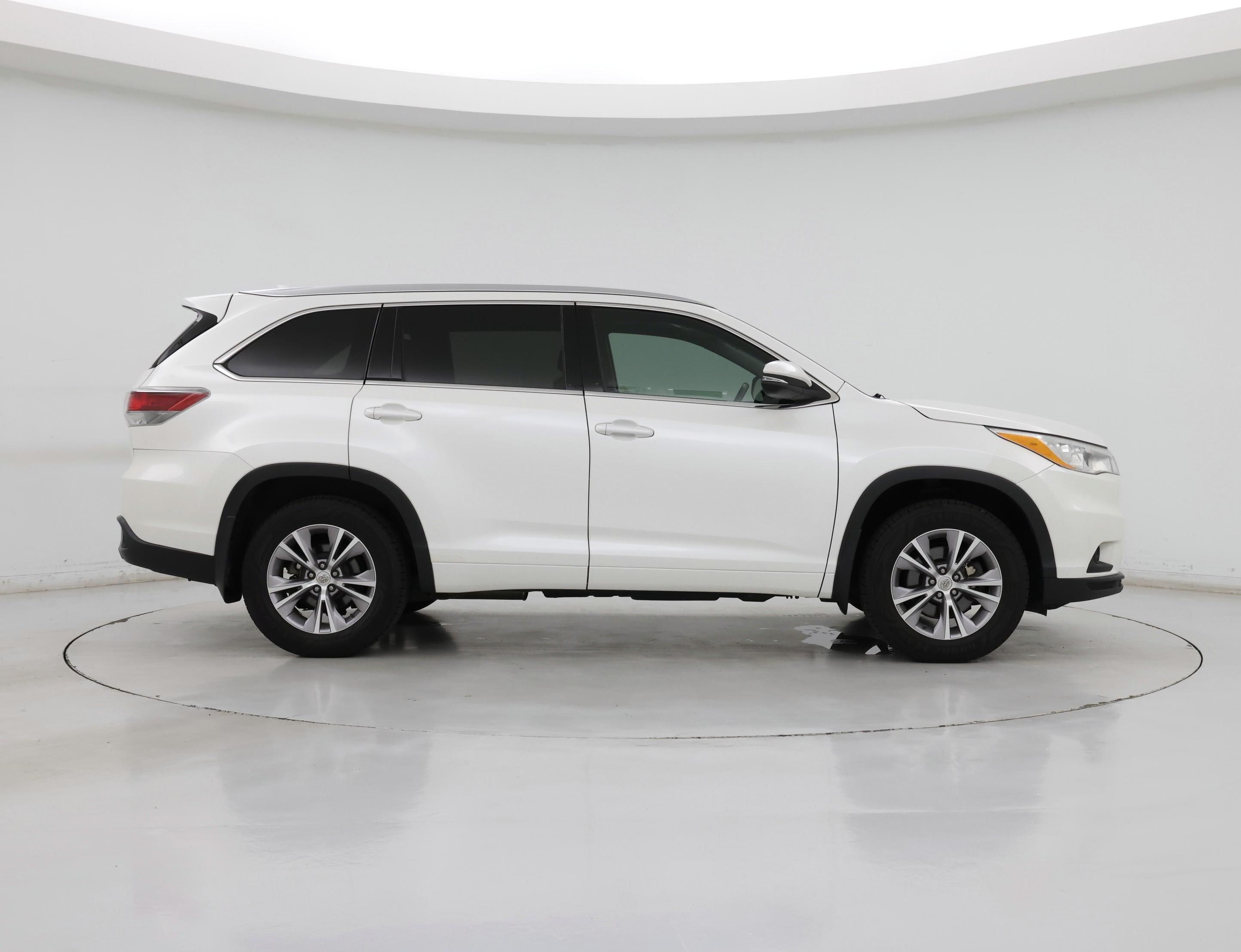 Thumbnail: 2014 Toyota Highlander - 7