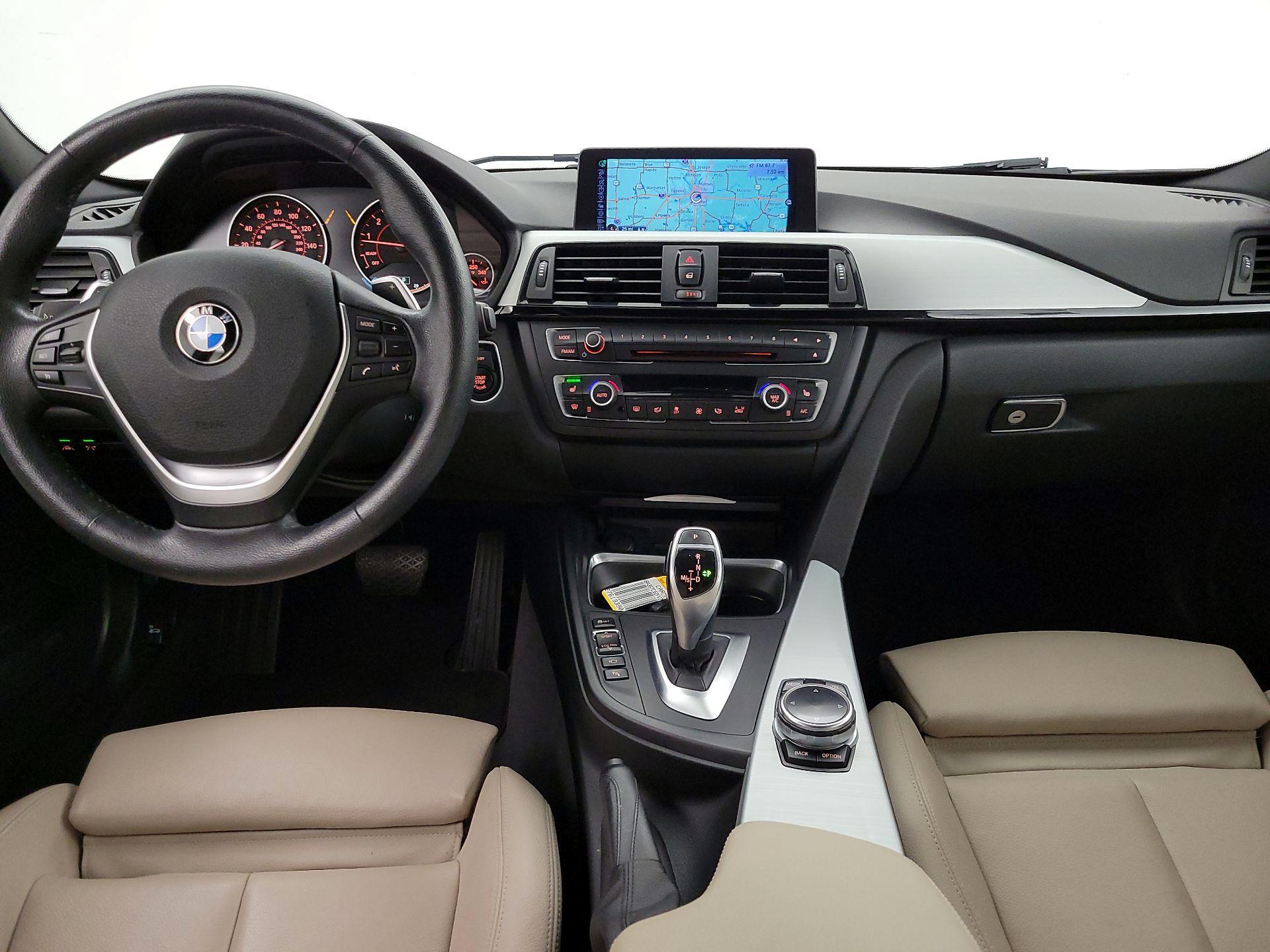 Thumbnail: 2015 BMW 3 Series - 9