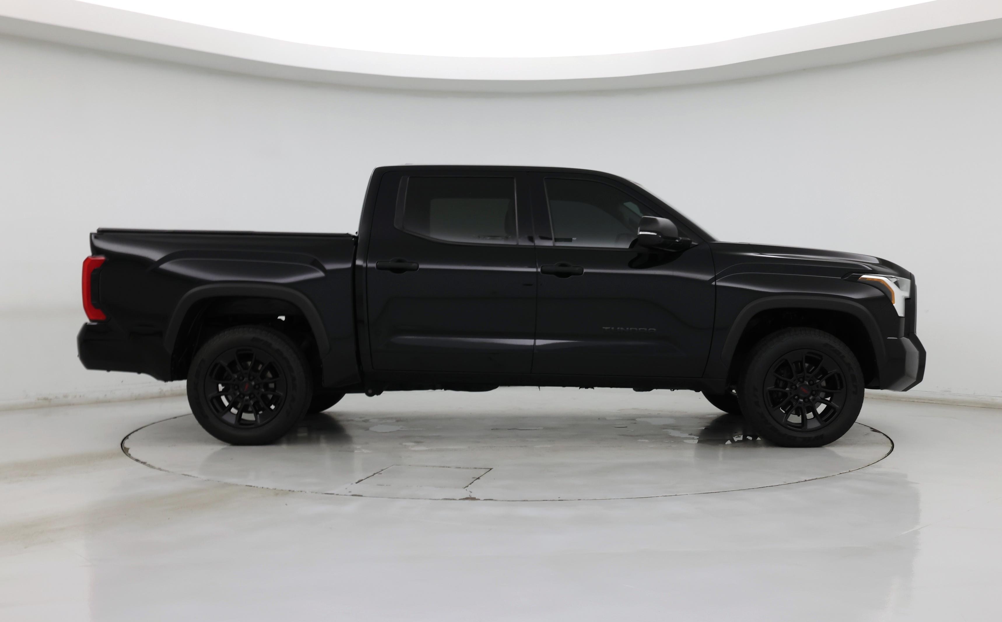 Thumbnail: 2022 Toyota Tundra - 7