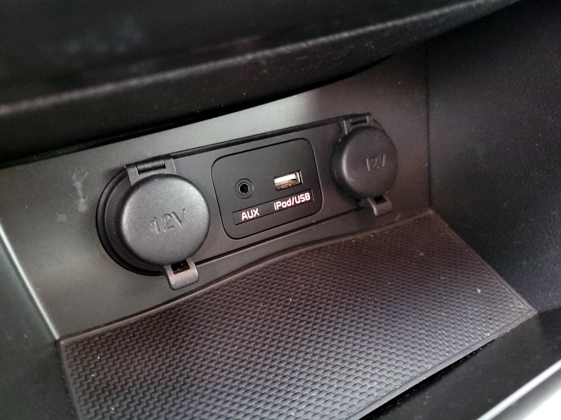 Thumbnail: 2015 Kia Optima - 17