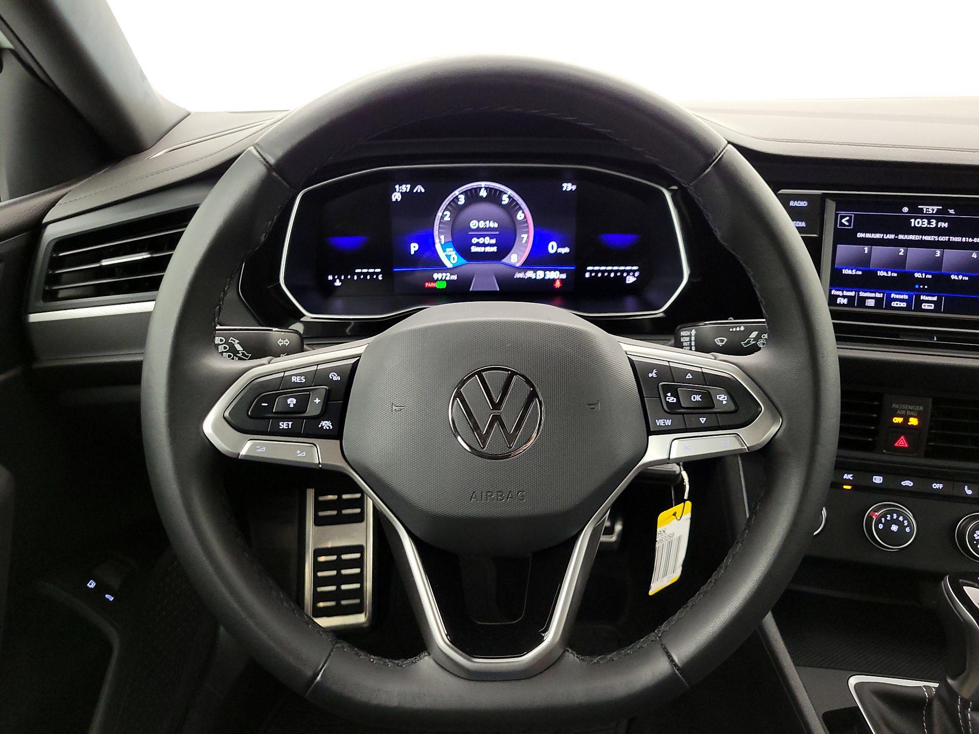 Thumbnail: 2024 Volkswagen Jetta - 10