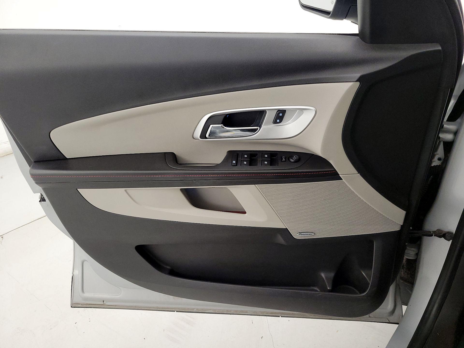 Thumbnail: 2015 Chevrolet Equinox - 12