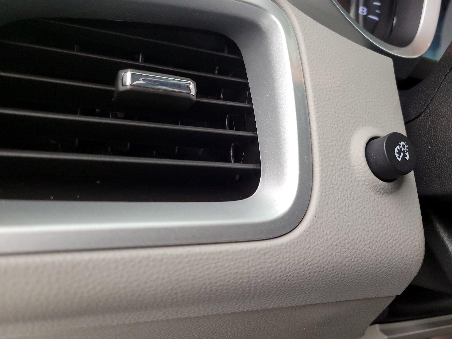 Thumbnail: 2015 Chevrolet Equinox - 13