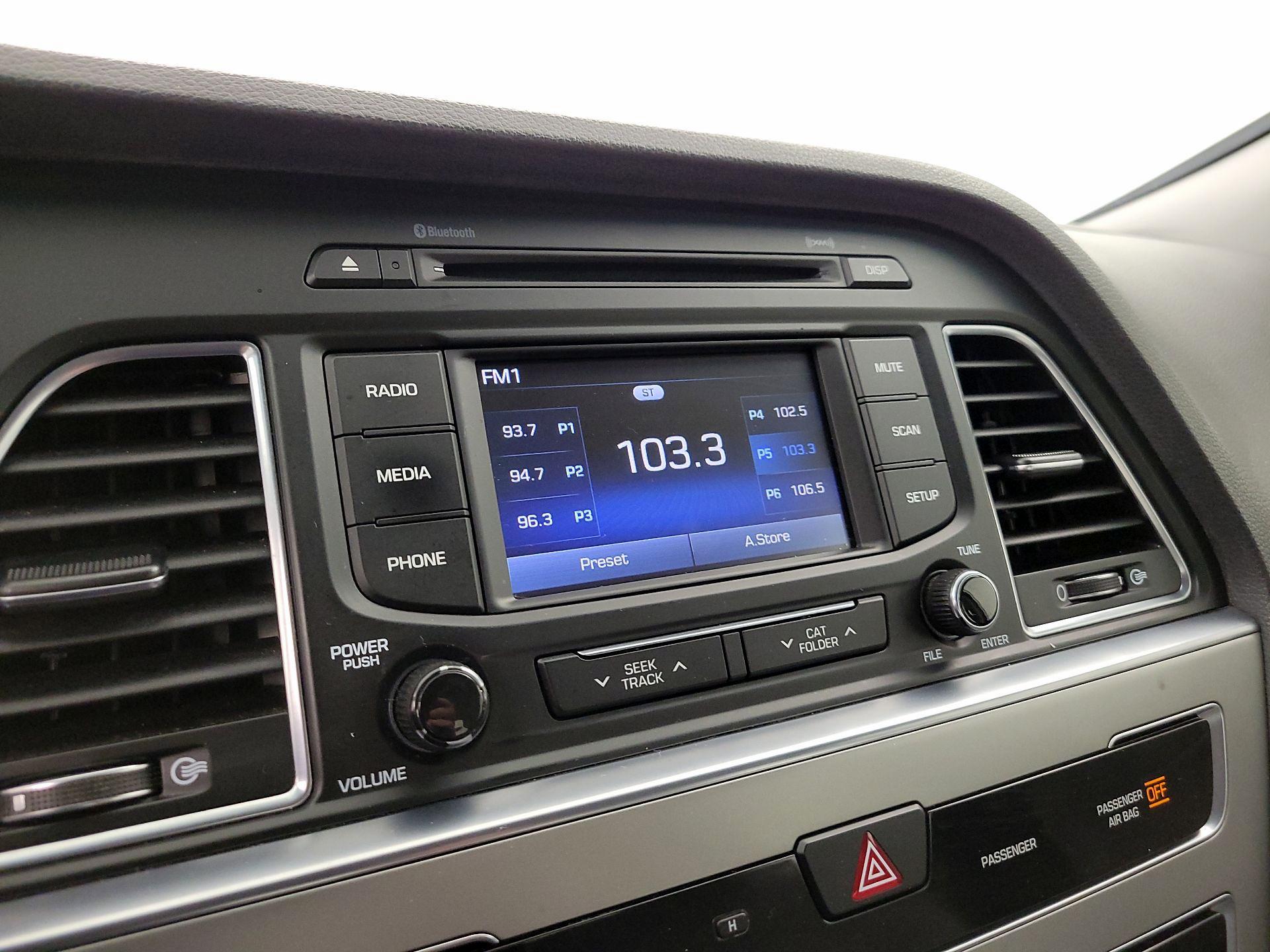 Thumbnail: 2015 Hyundai Sonata - 15