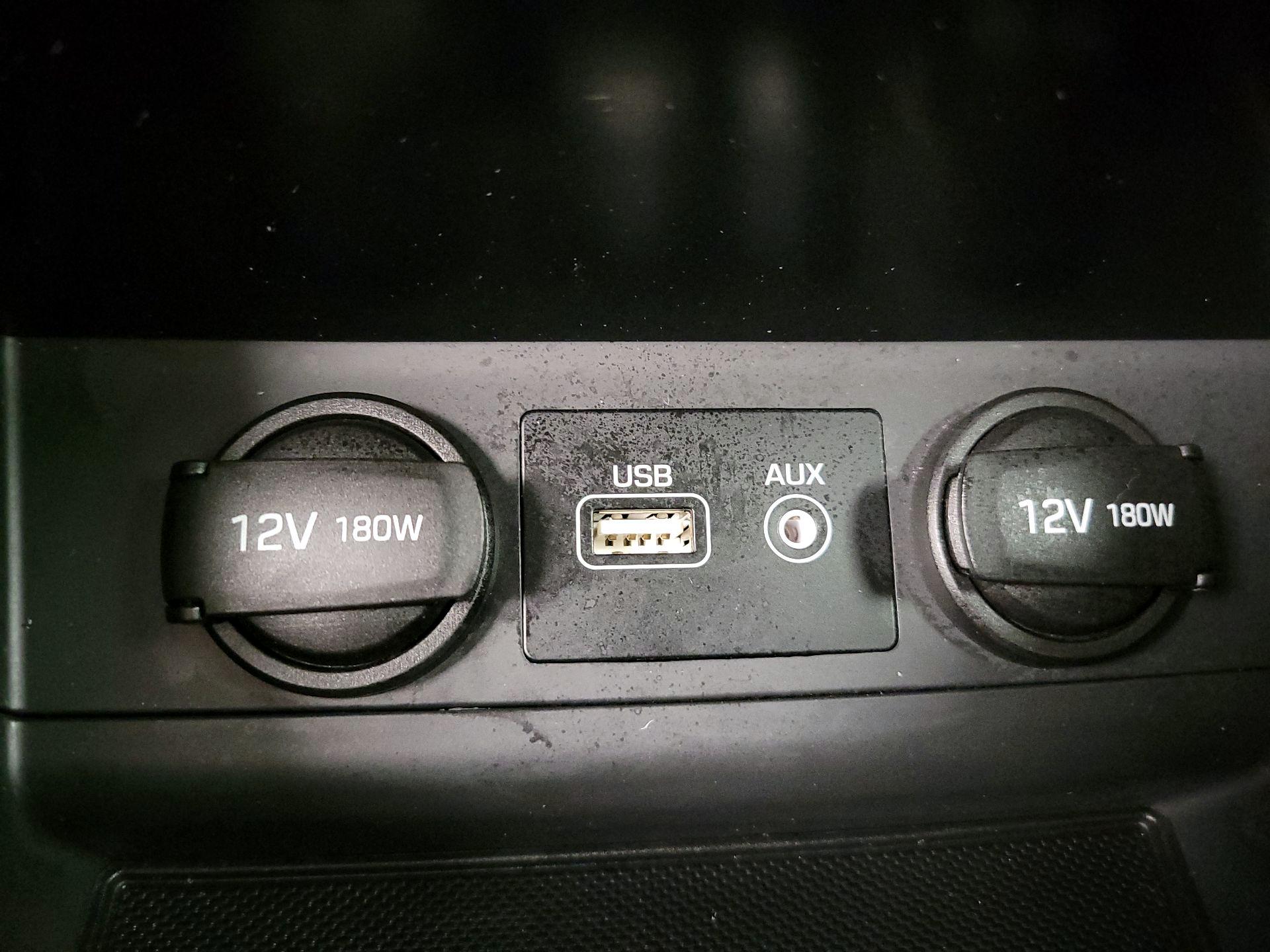 Thumbnail: 2015 Hyundai Sonata - 18