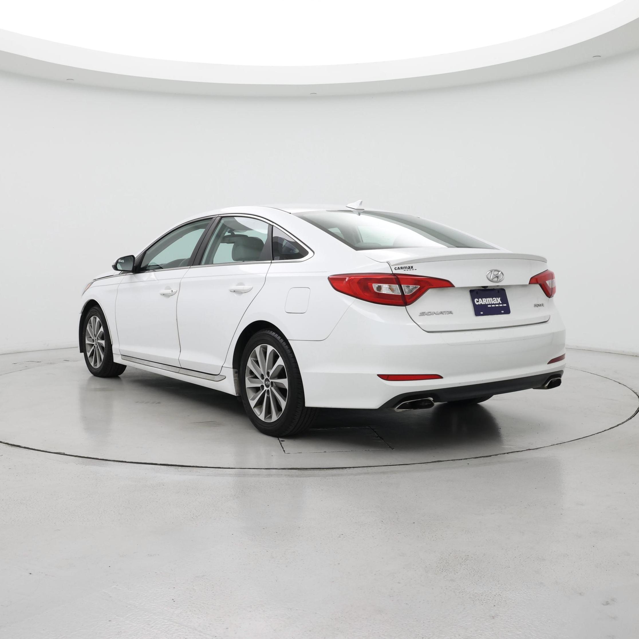 Thumbnail: 2015 Hyundai Sonata - 2