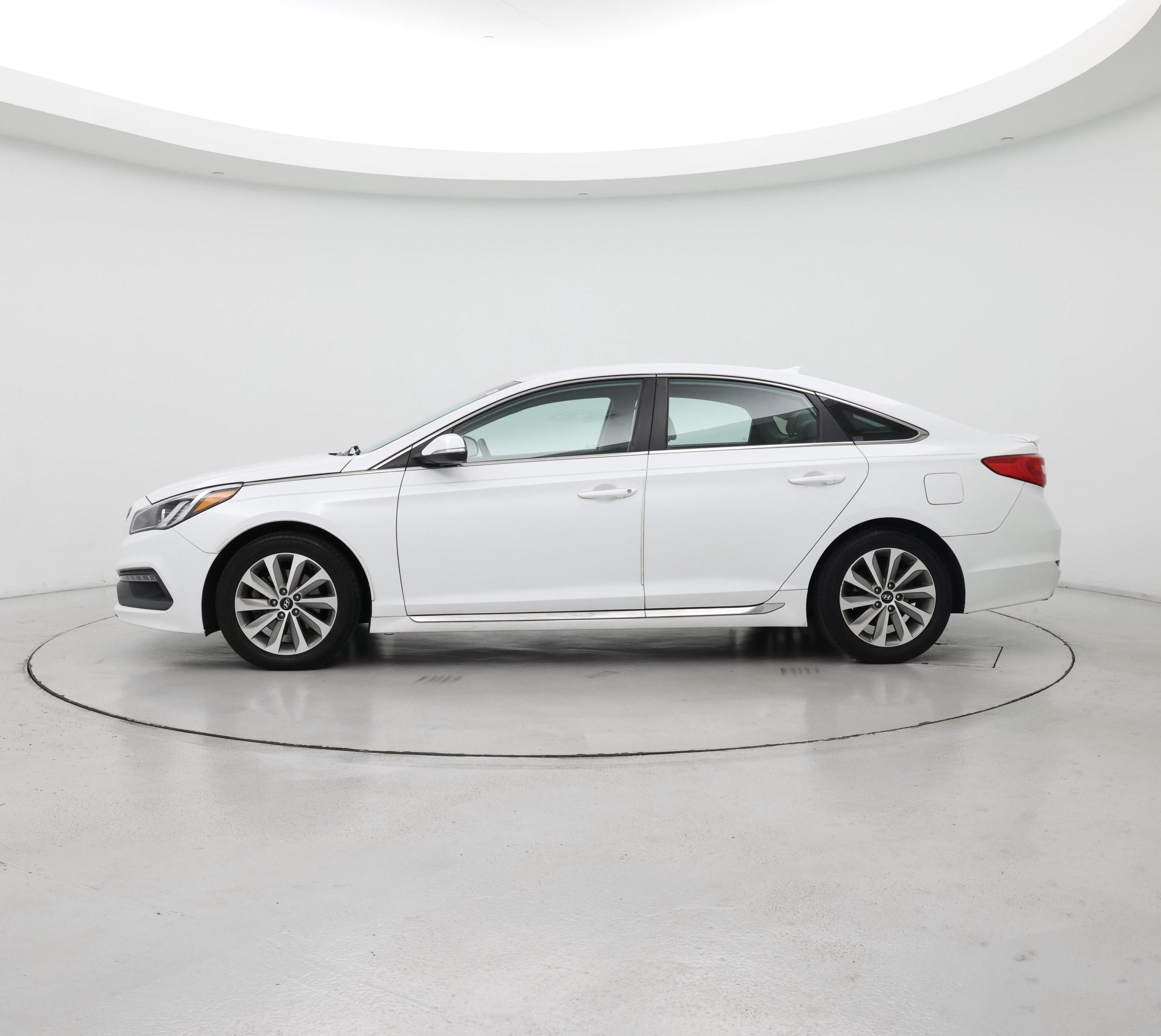 Thumbnail: 2015 Hyundai Sonata - 3