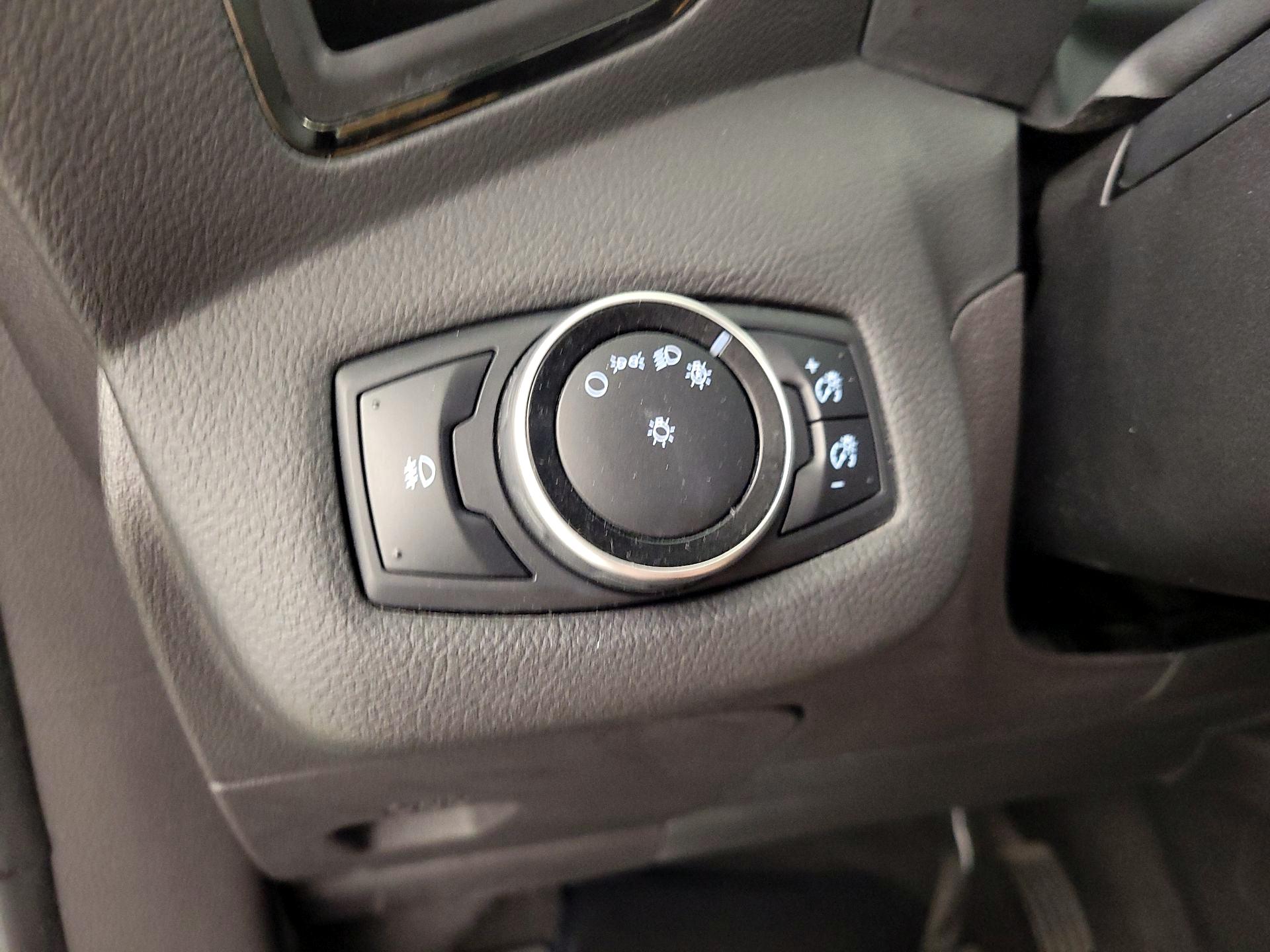 Thumbnail: 2015 Ford Escape - 13