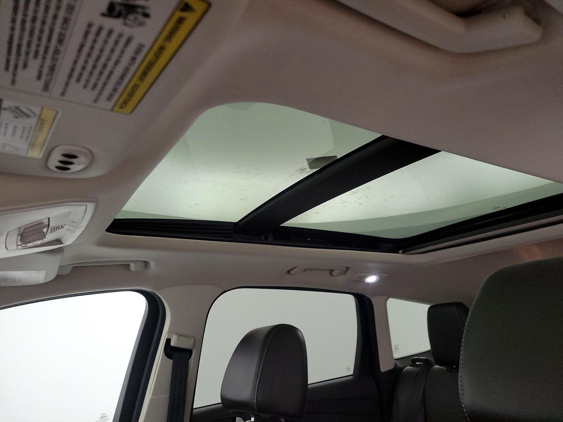 Thumbnail: 2015 Ford Escape - 19