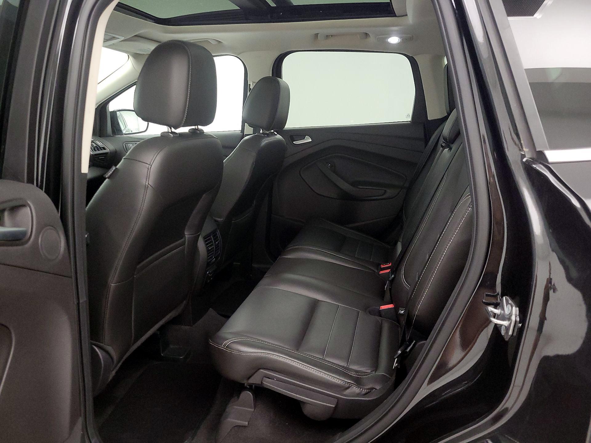 Thumbnail: 2015 Ford Escape - 20