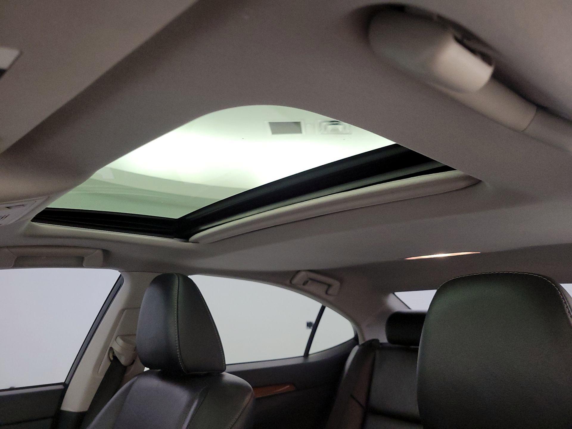Thumbnail: 2014 Lexus ES - 19