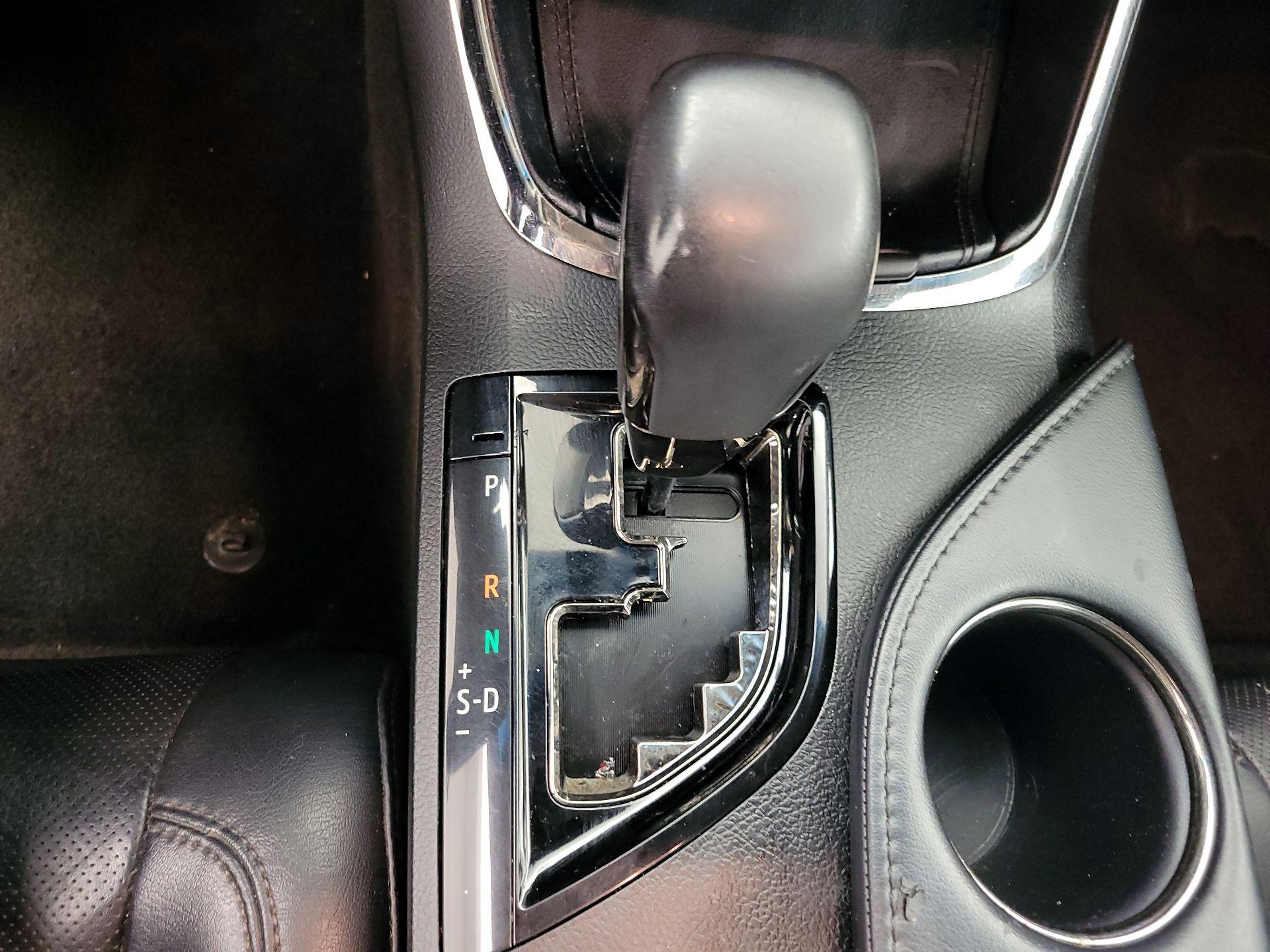 Thumbnail: 2013 Toyota Avalon - 18