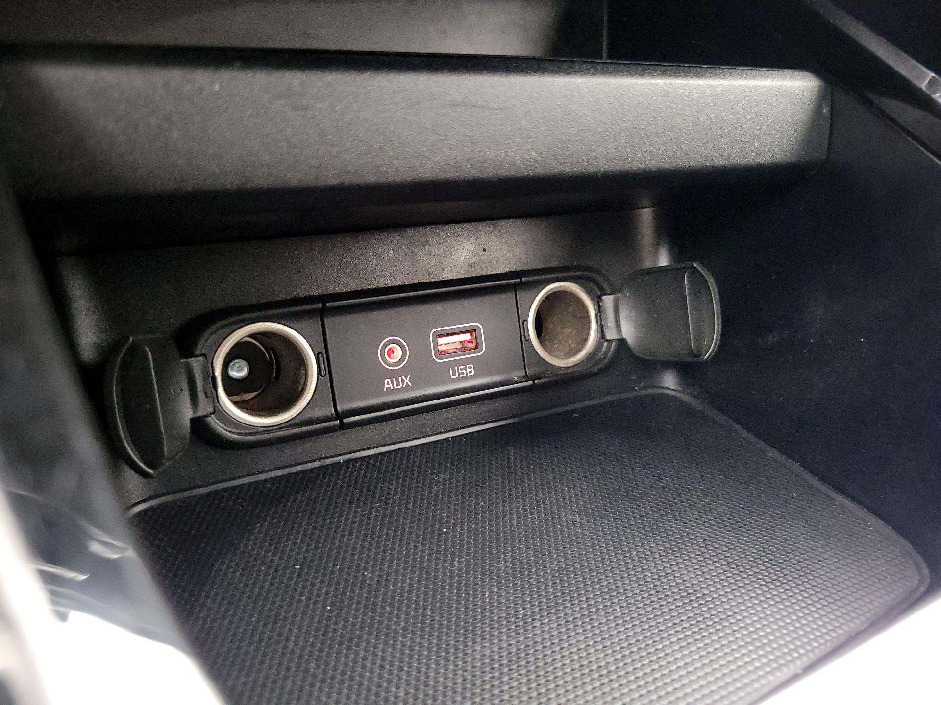 Thumbnail: 2021 Kia Forte - 18