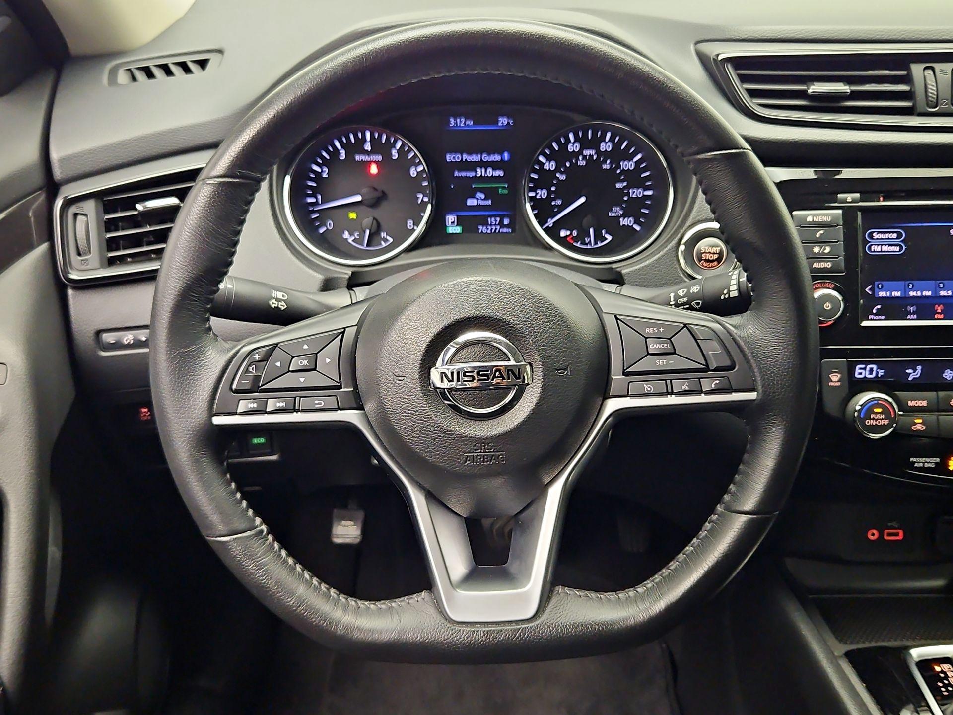 Thumbnail: 2018 Nissan Rogue - 10