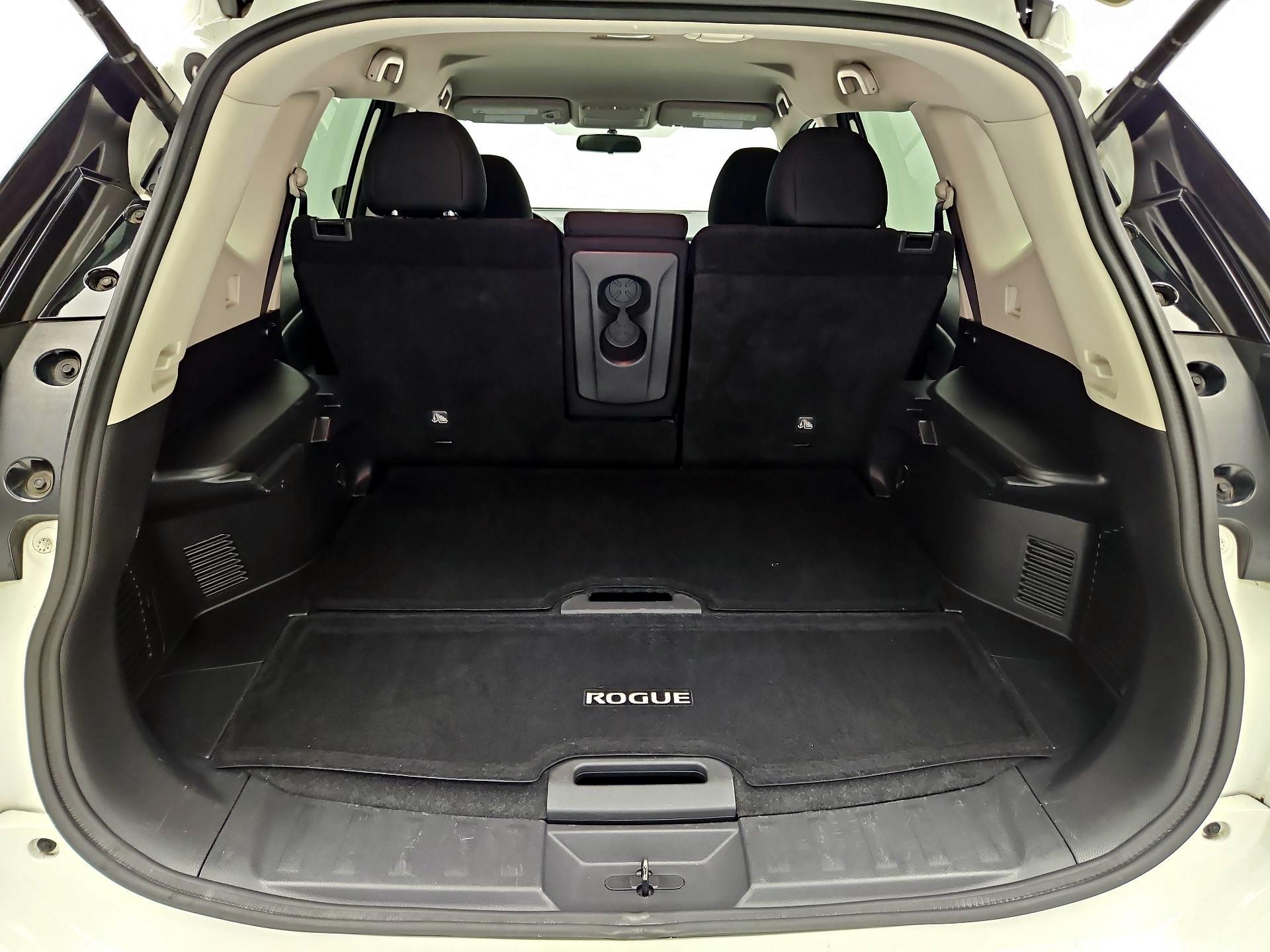 Thumbnail: 2018 Nissan Rogue - 20