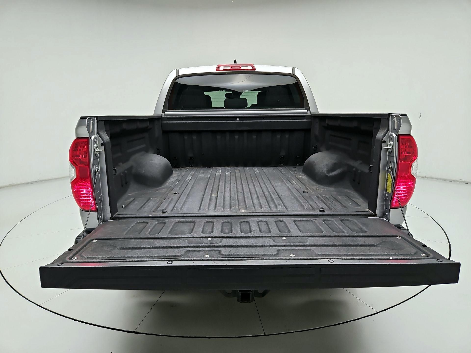 Thumbnail: 2021 Toyota Tundra - 18