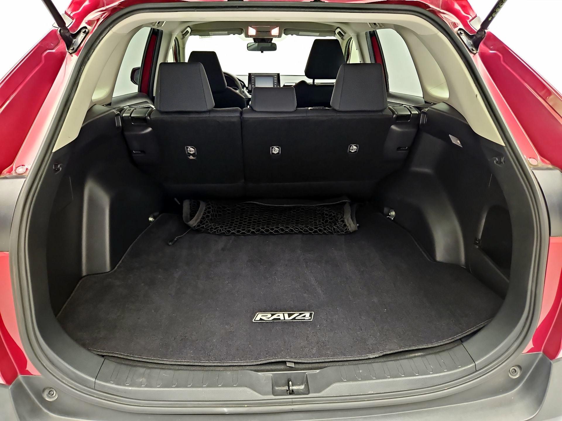 Thumbnail: 2019 Toyota RAV4 - 20