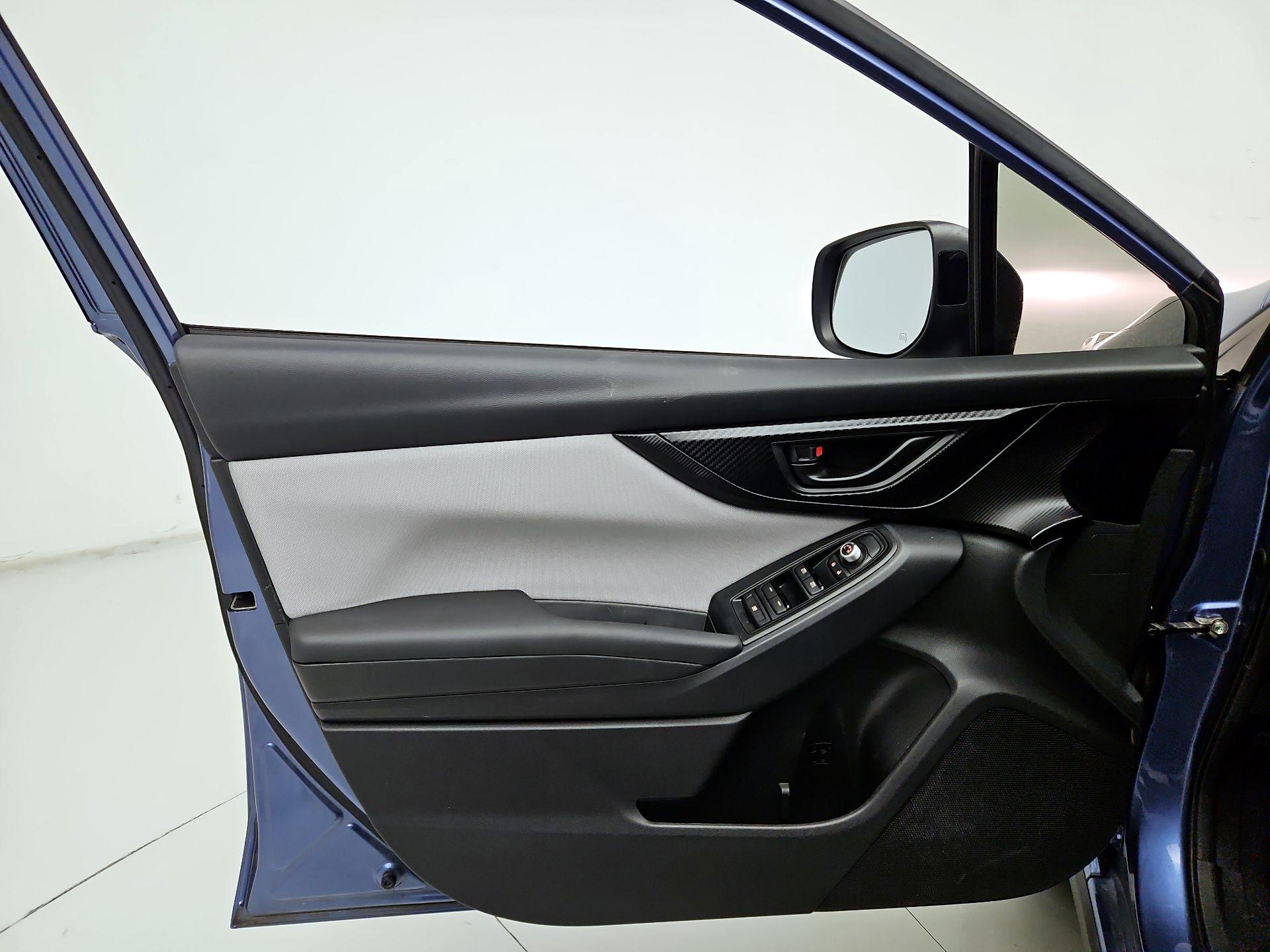 Thumbnail: 2020 Subaru Crosstrek - 12