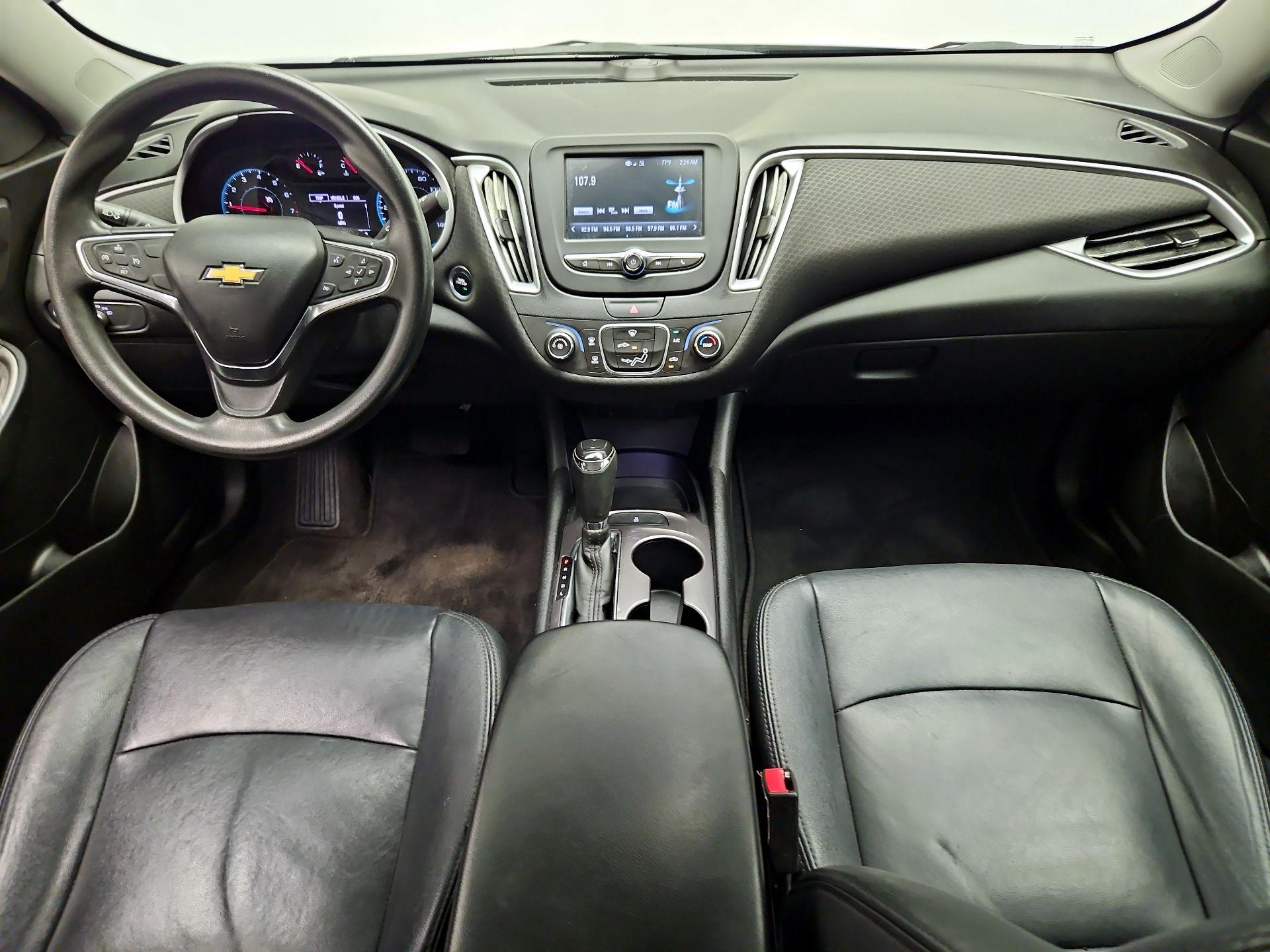 Thumbnail: 2018 Chevrolet Malibu - 9
