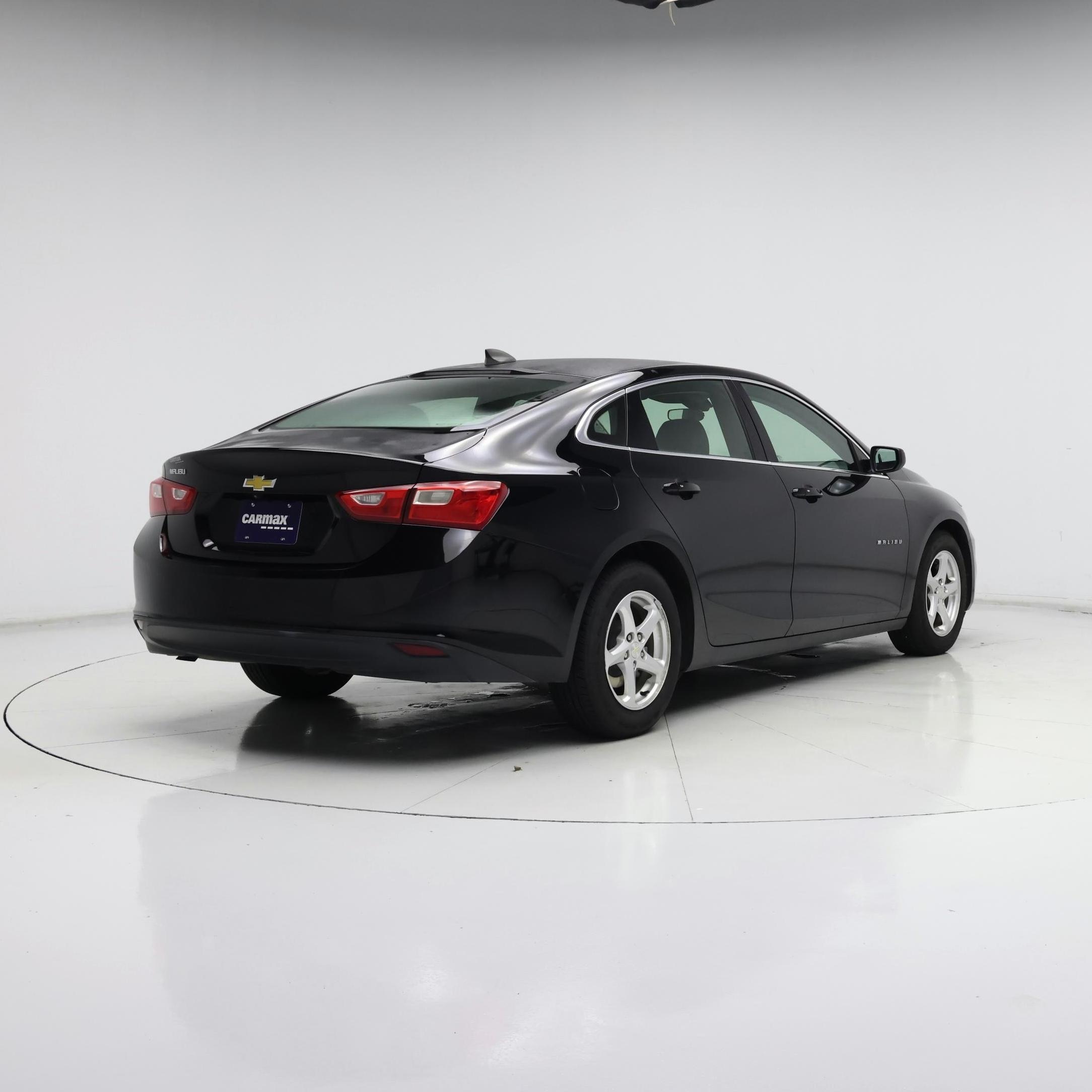 Thumbnail: 2018 Chevrolet Malibu - 8