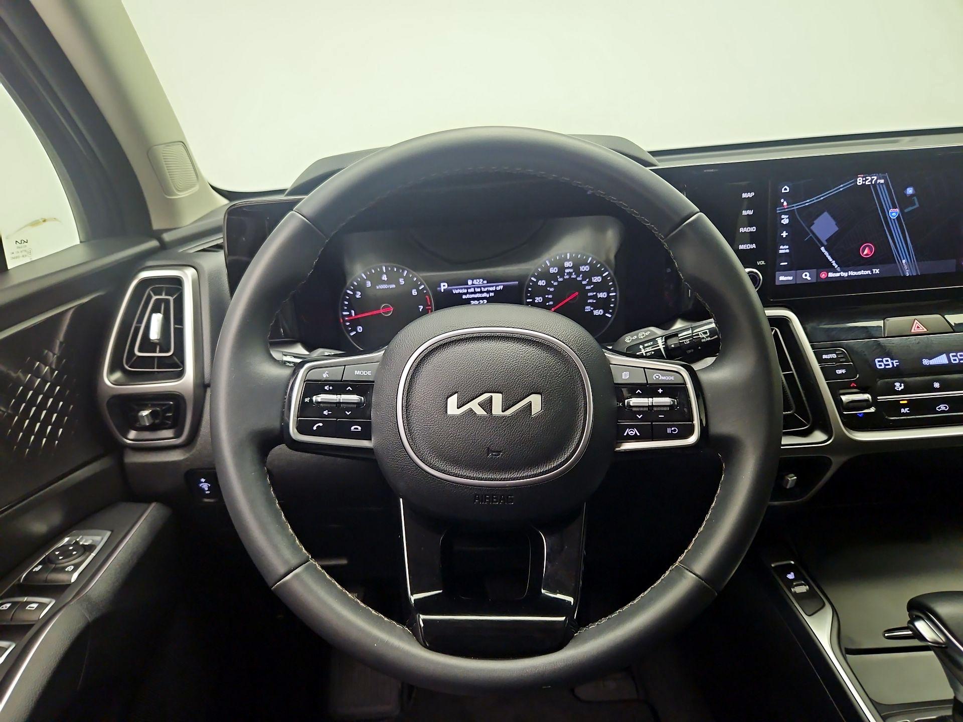 Thumbnail: 2023 Kia Sorento - 10