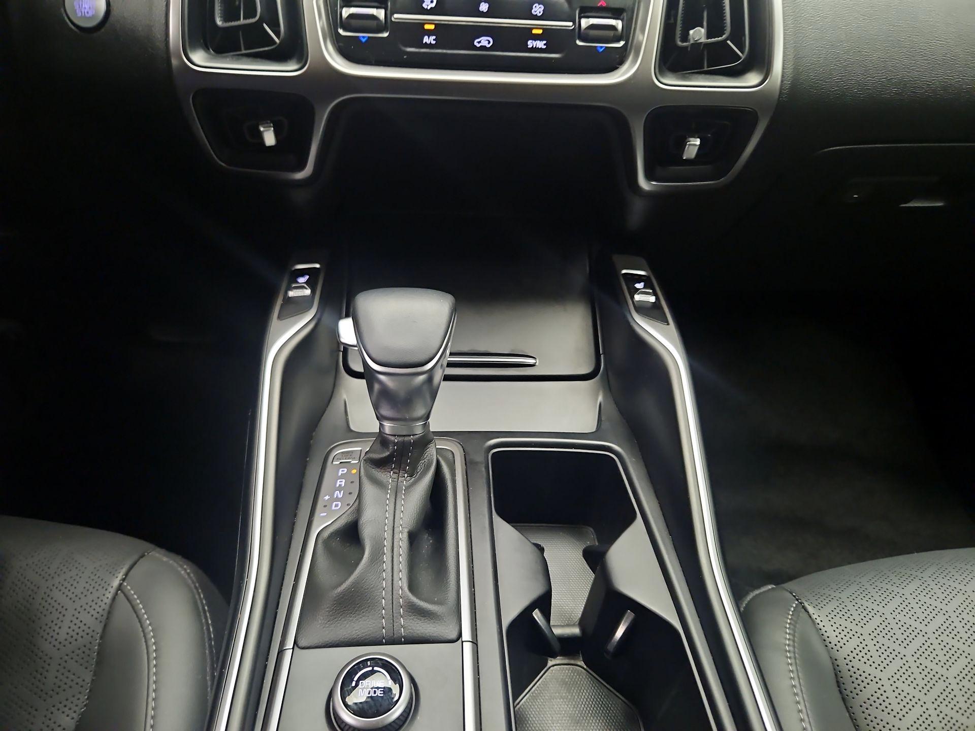 Thumbnail: 2023 Kia Sorento - 17