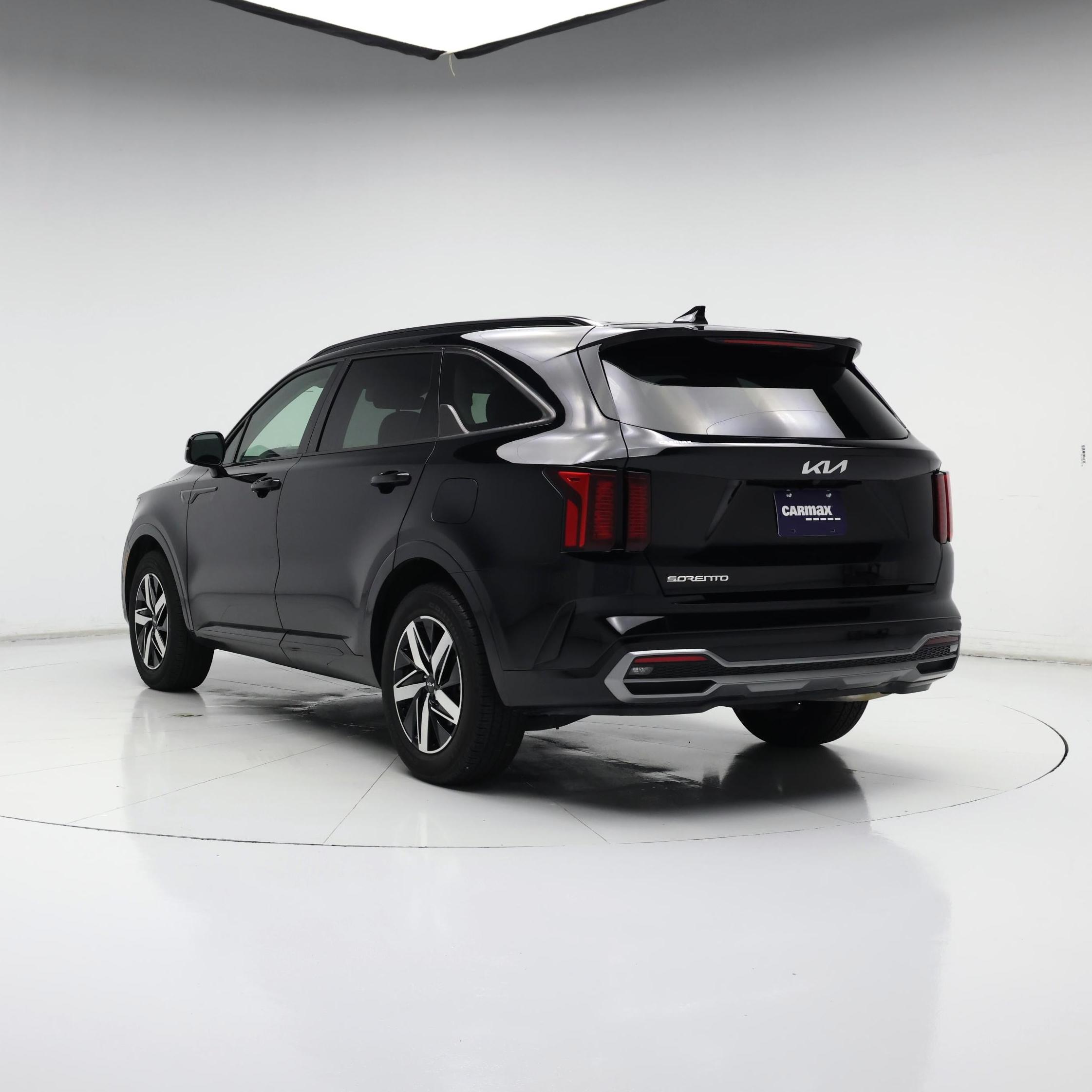 Thumbnail: 2023 Kia Sorento - 2
