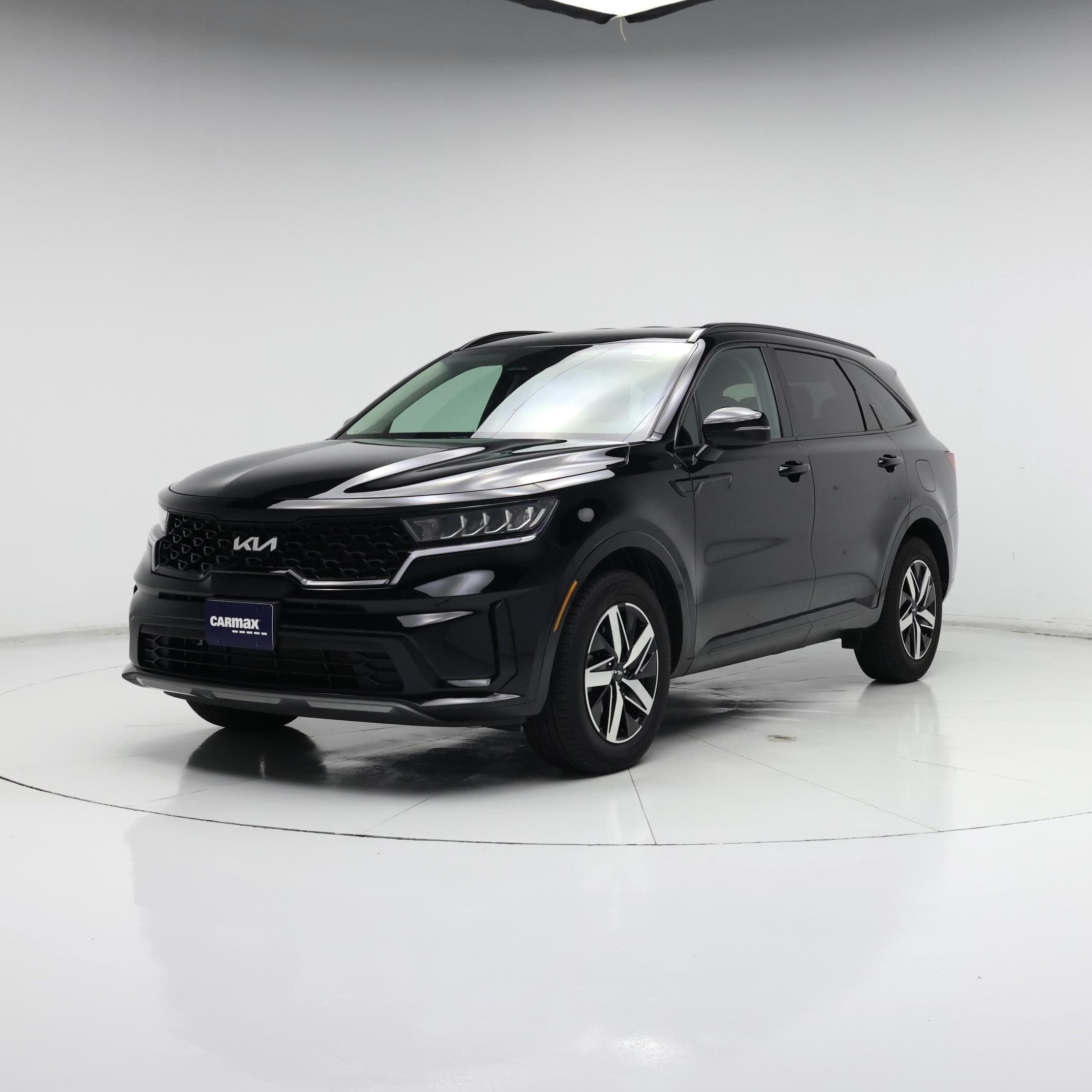 Thumbnail: 2023 Kia Sorento - 4