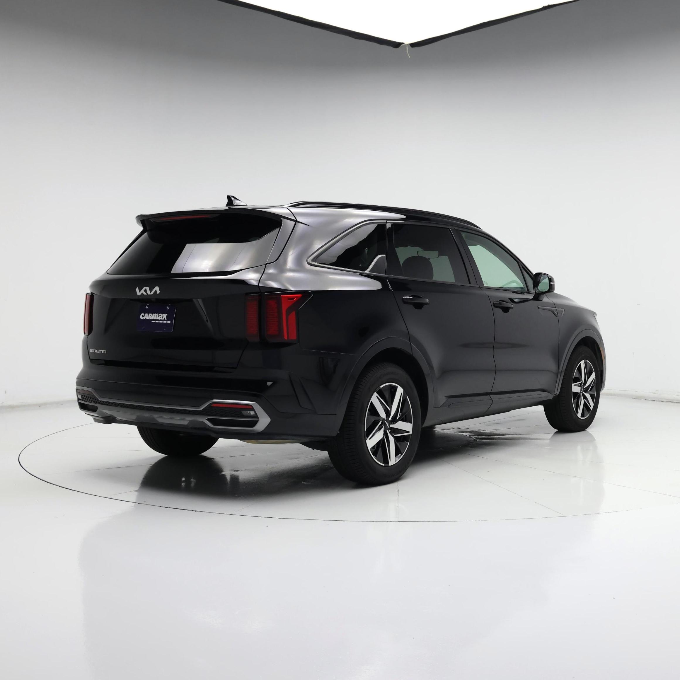 Thumbnail: 2023 Kia Sorento - 8